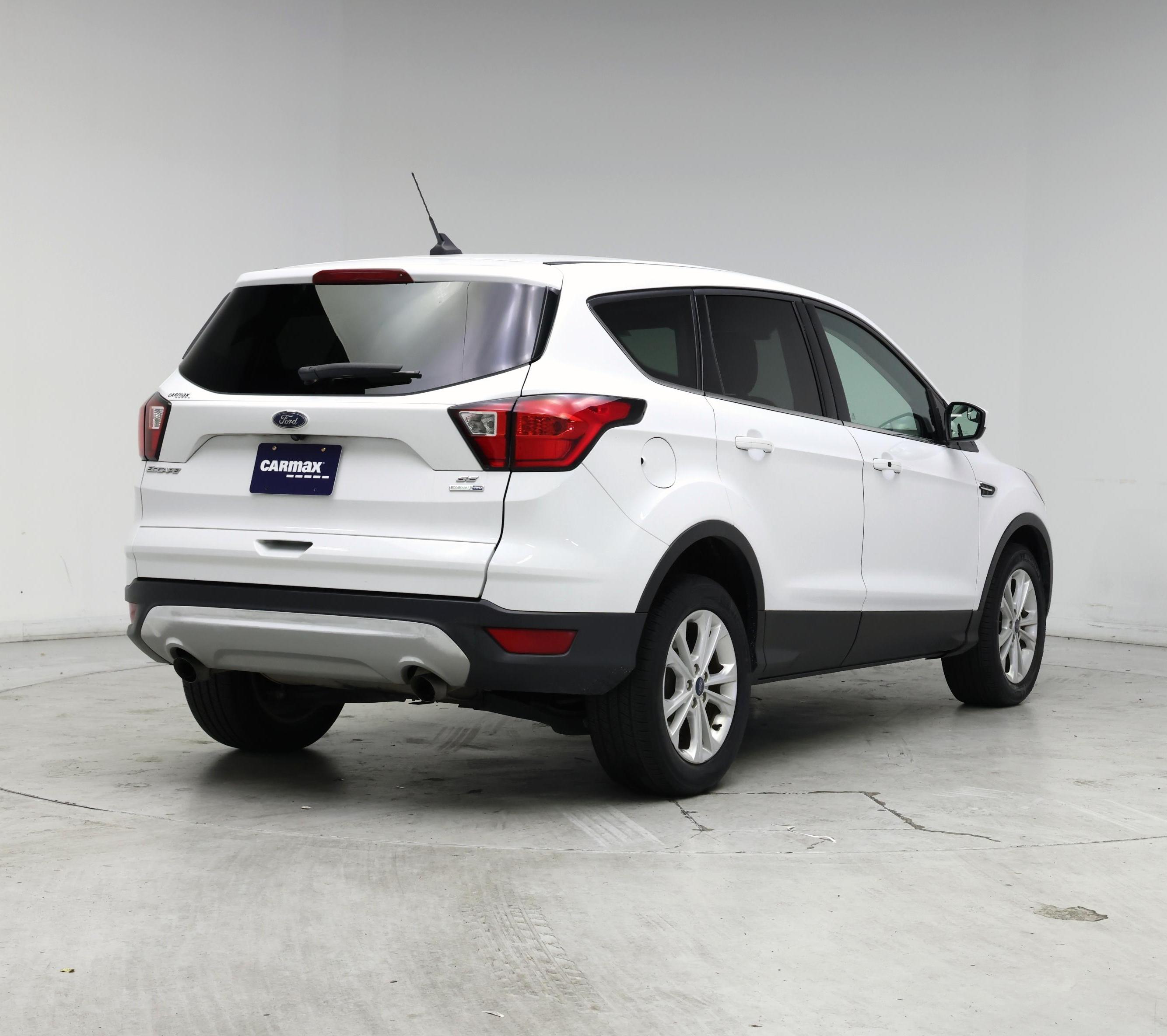 Thumbnail: 2019 Ford Escape - 8