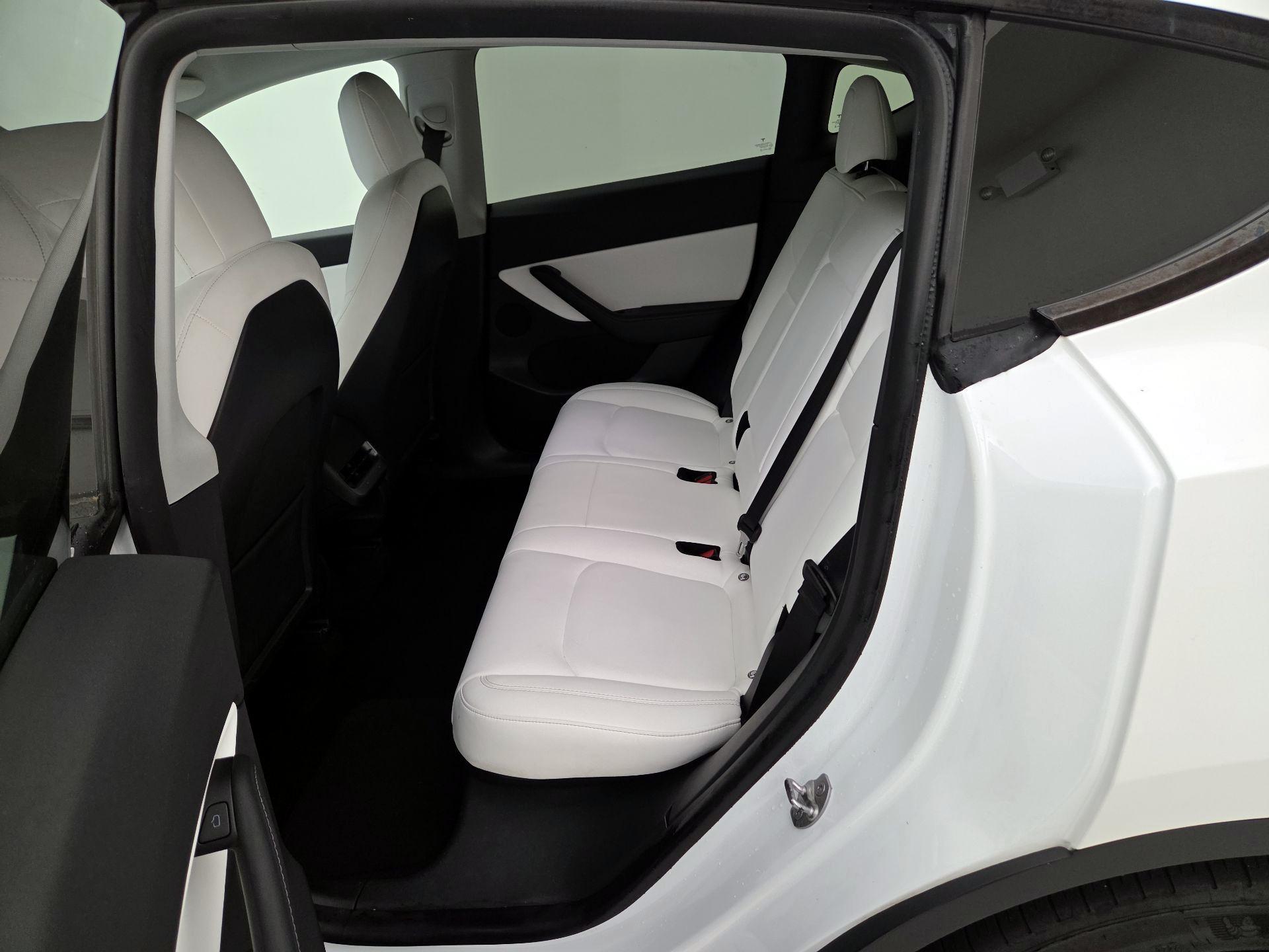 Thumbnail: 2021 Tesla Model Y - 17