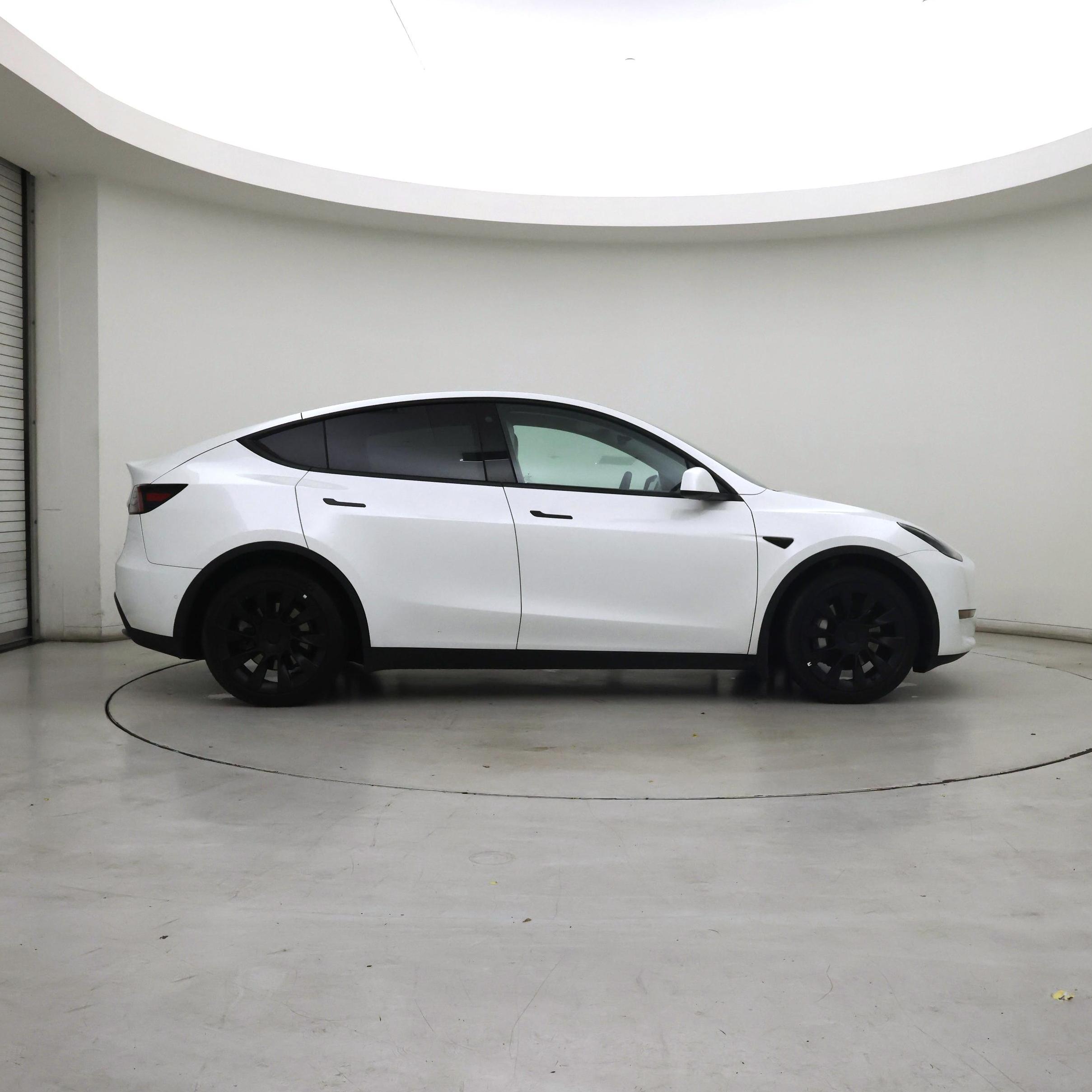 Thumbnail: 2021 Tesla Model Y - 7