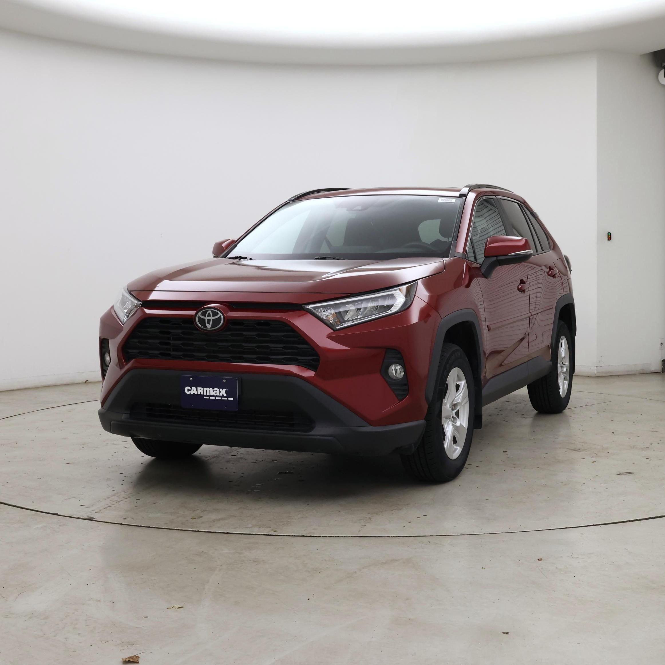 Thumbnail: 2020 Toyota RAV4 - 4