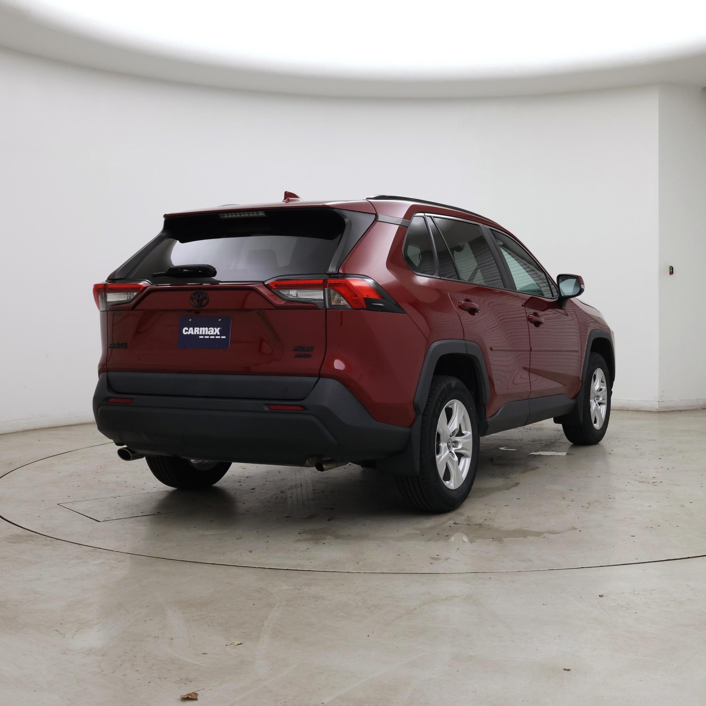 Thumbnail: 2020 Toyota RAV4 - 8