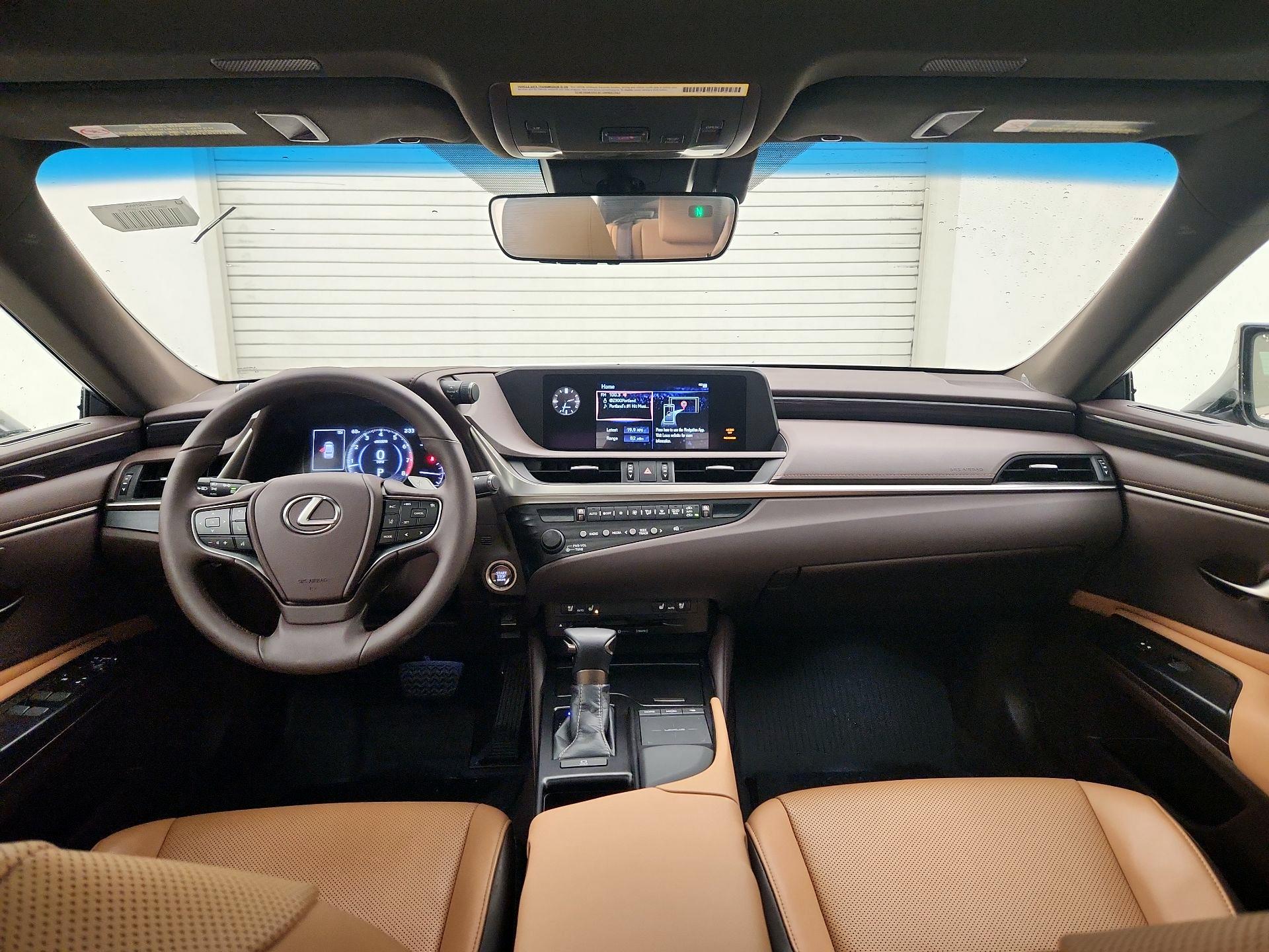 Thumbnail: 2020 Lexus ES - 9