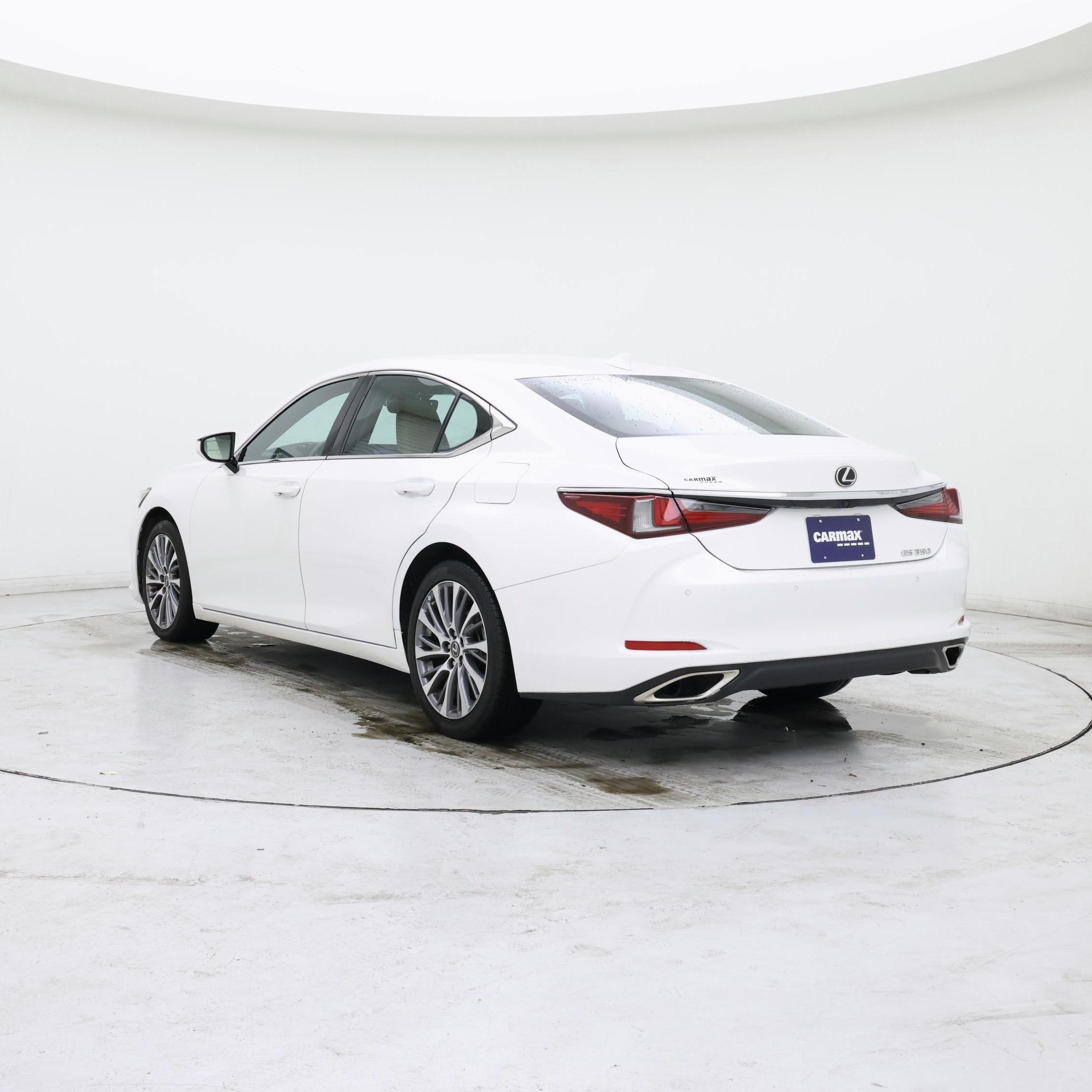 Thumbnail: 2020 Lexus ES - 2