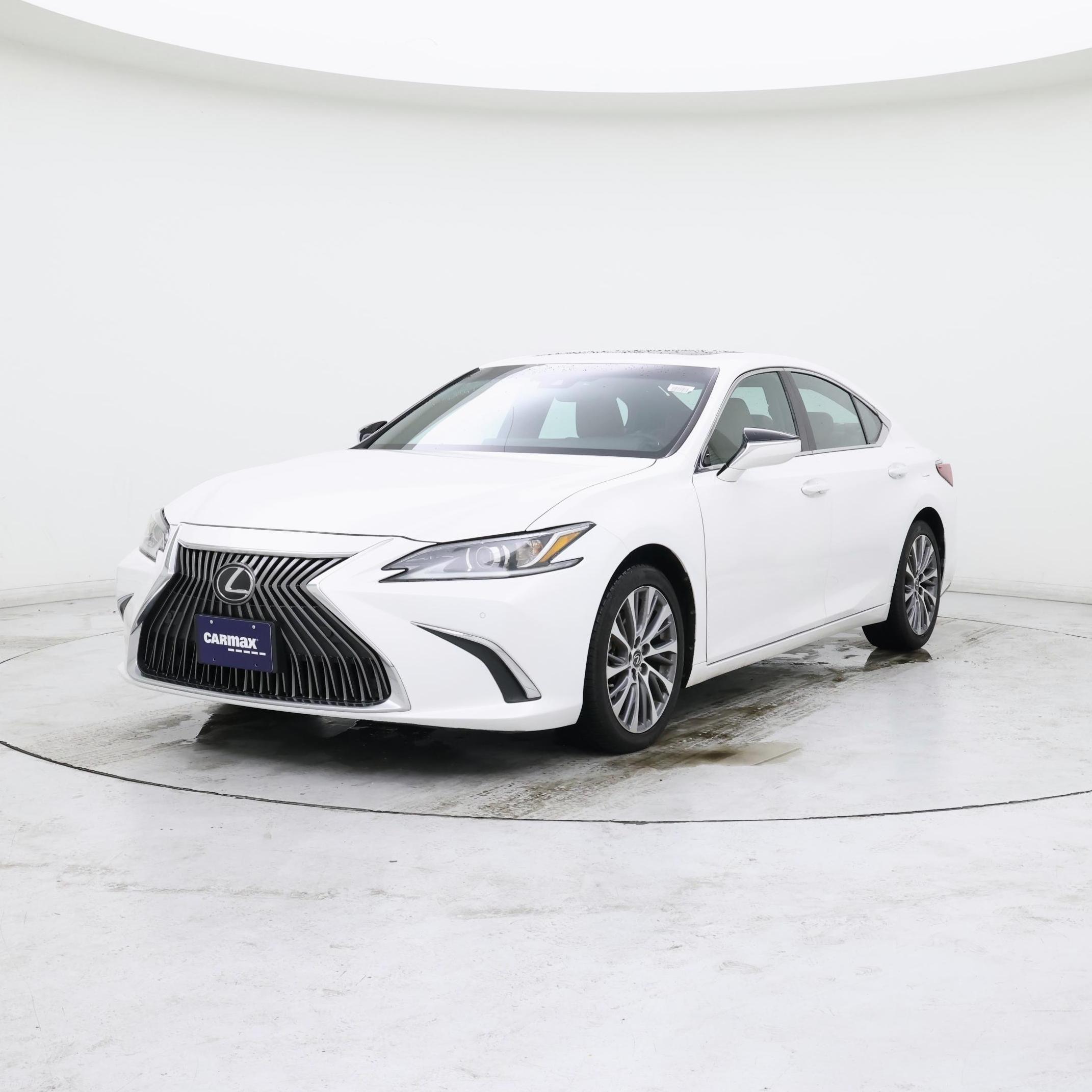 Thumbnail: 2020 Lexus ES - 4