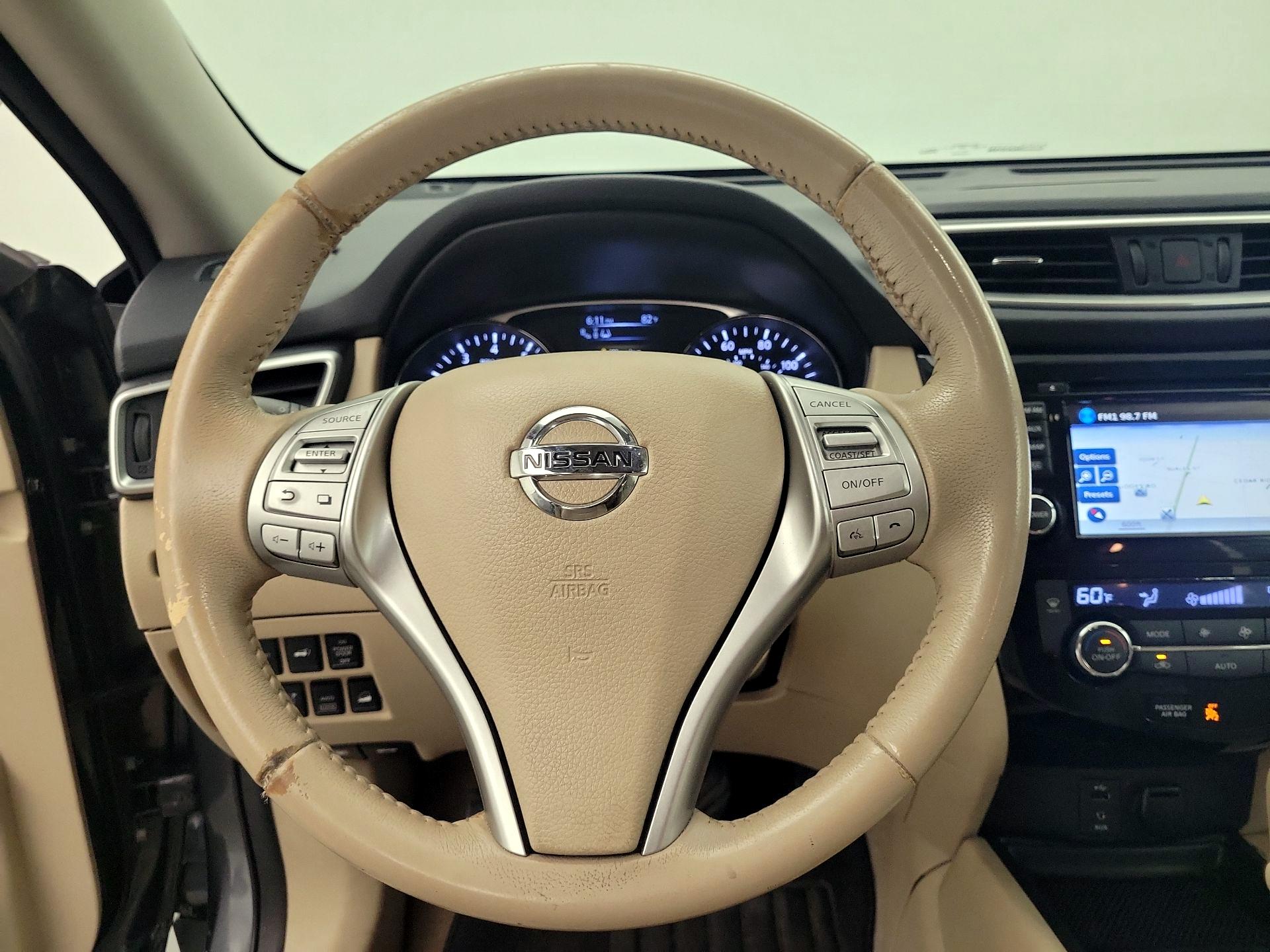 Thumbnail: 2015 Nissan Rogue - 10
