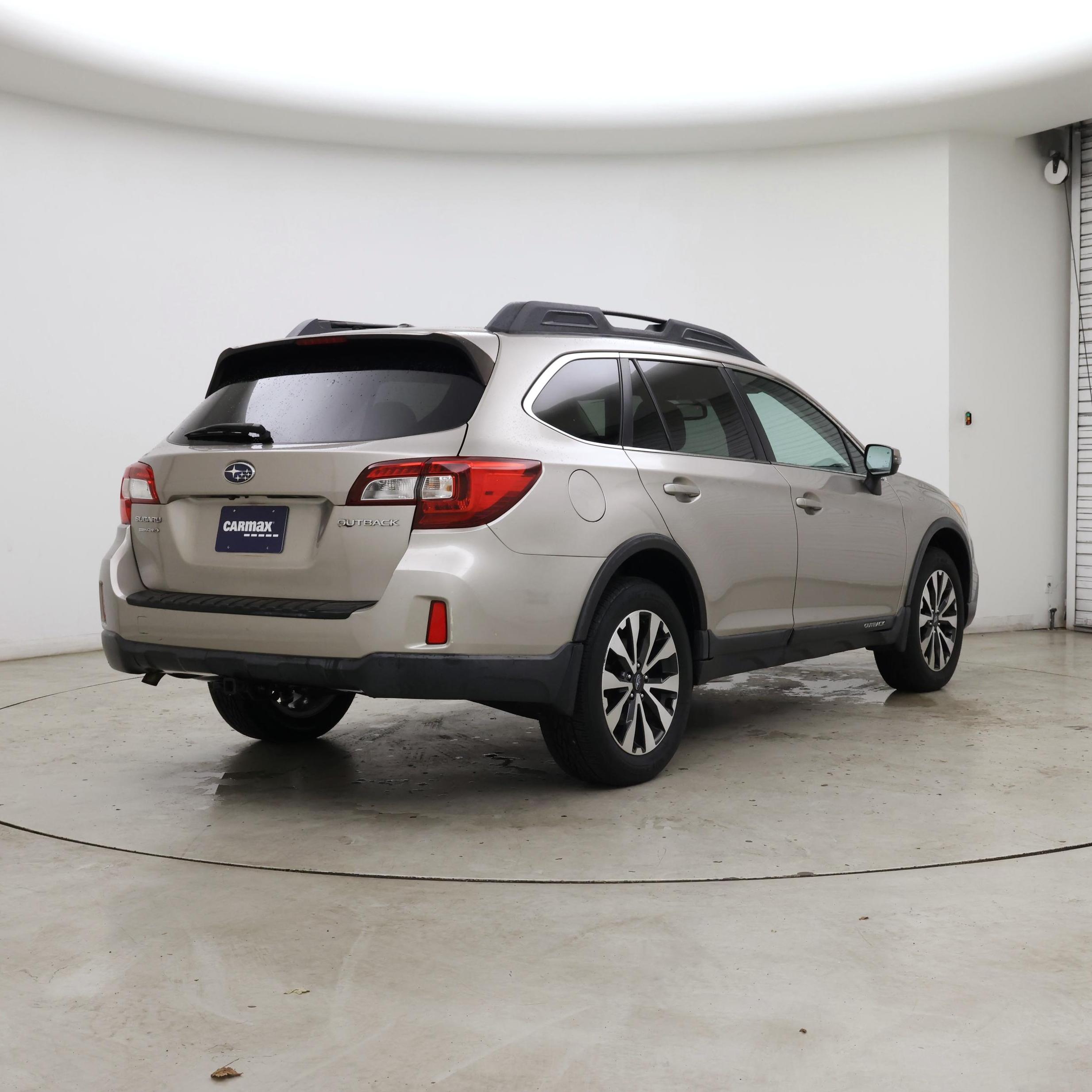 Thumbnail: 2015 Subaru Outback - 8