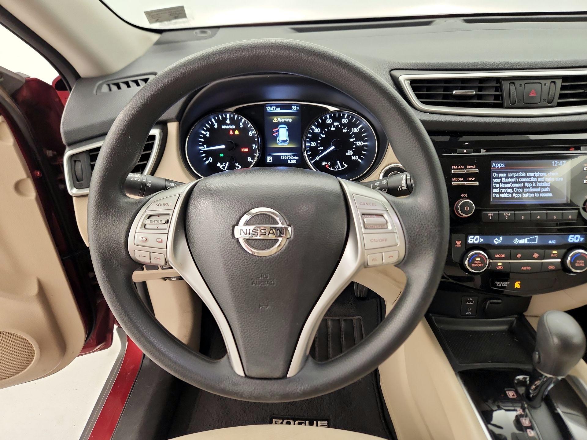 Thumbnail: 2016 Nissan Rogue - 10