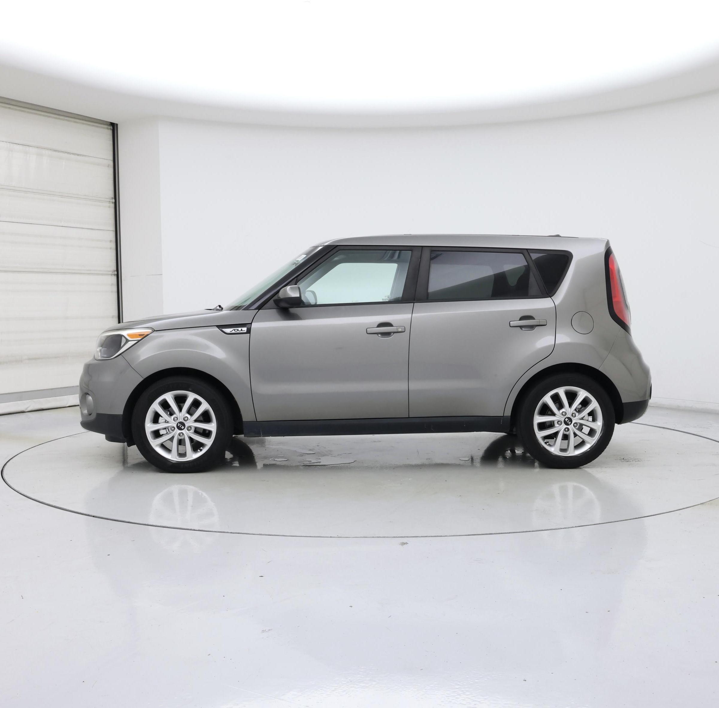 Thumbnail: 2018 Kia Soul - 3