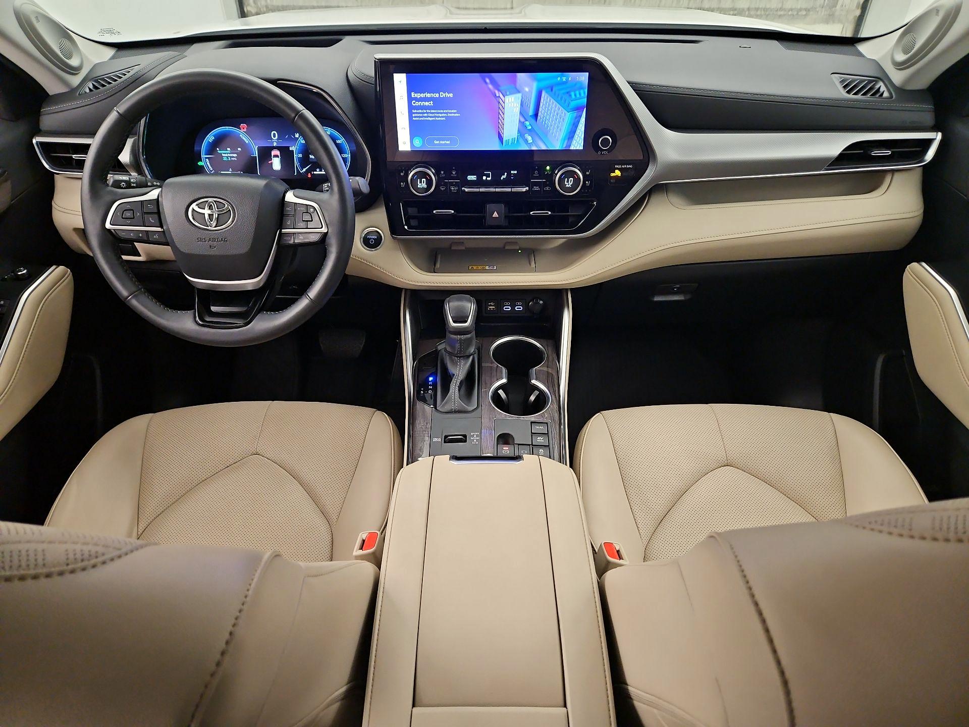 Thumbnail: 2024 Toyota Highlander - 9