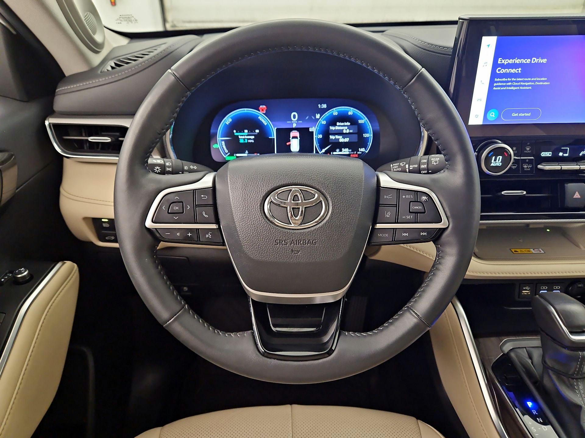 Thumbnail: 2024 Toyota Highlander - 10