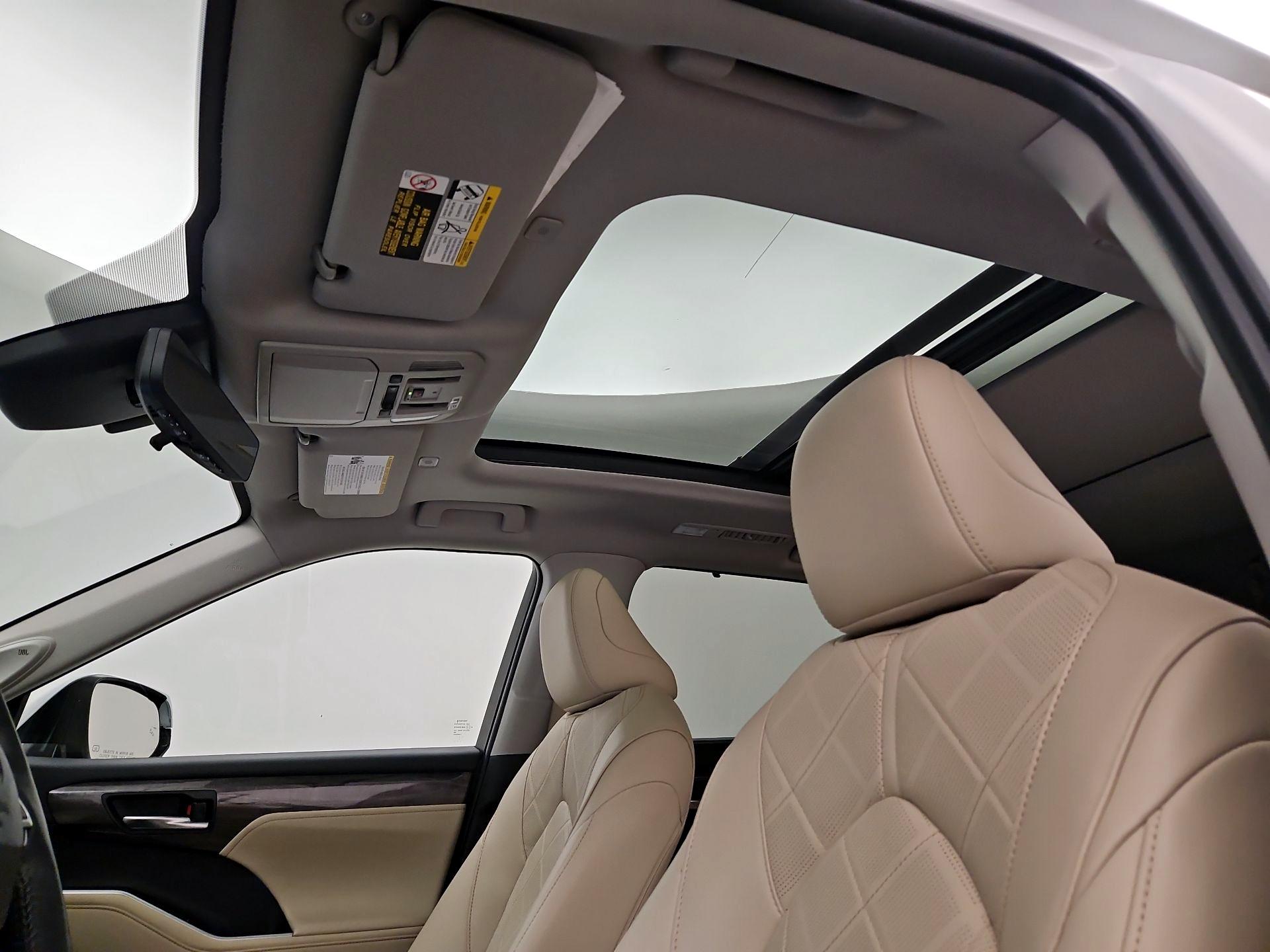 Thumbnail: 2024 Toyota Highlander - 19