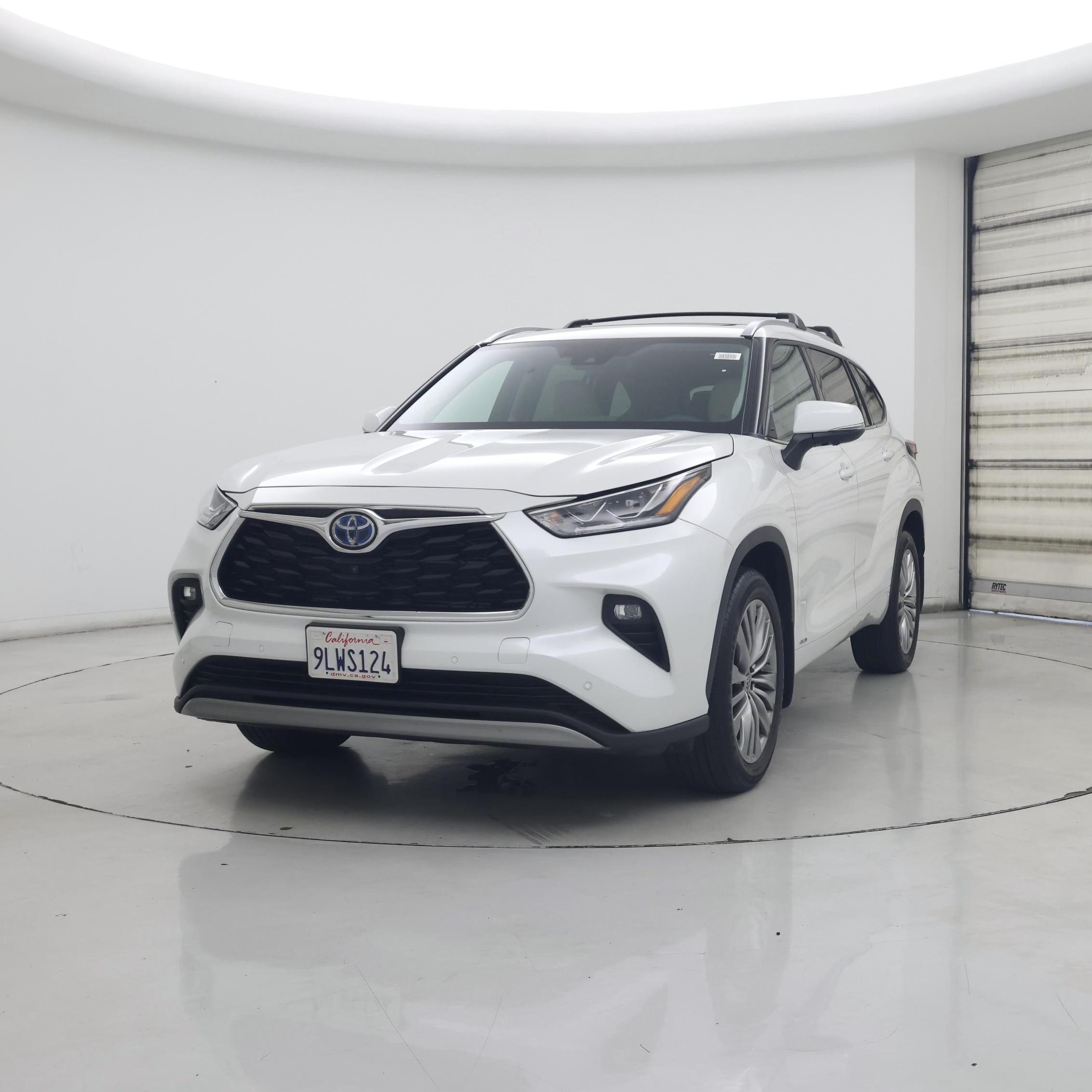 Thumbnail: 2024 Toyota Highlander - 4