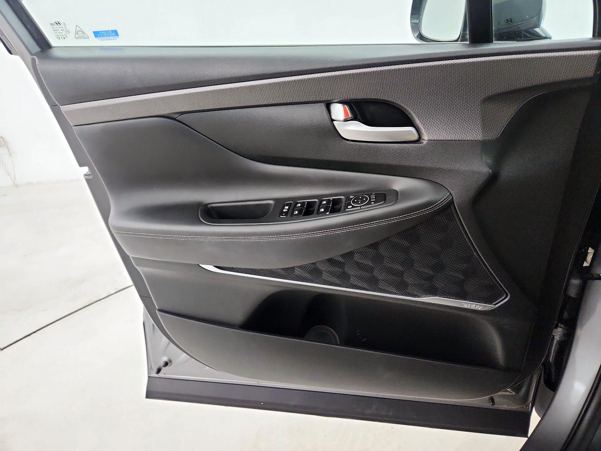 Thumbnail: 2019 Hyundai Santa Fe - 12