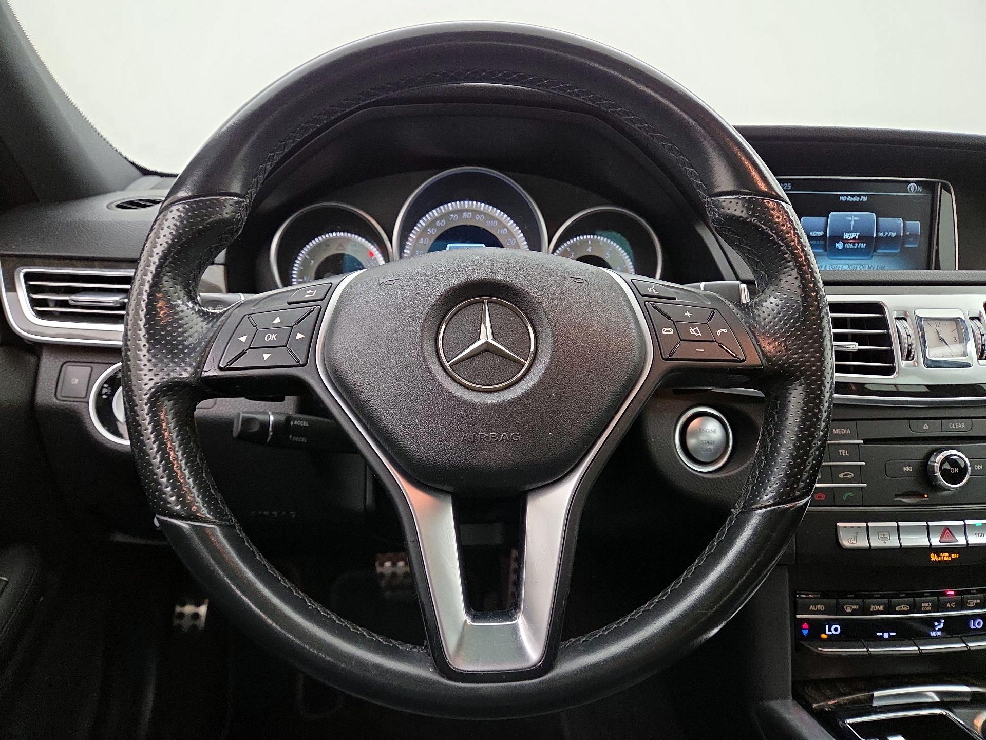 Thumbnail: 2016 Mercedes-Benz E-Class - 10