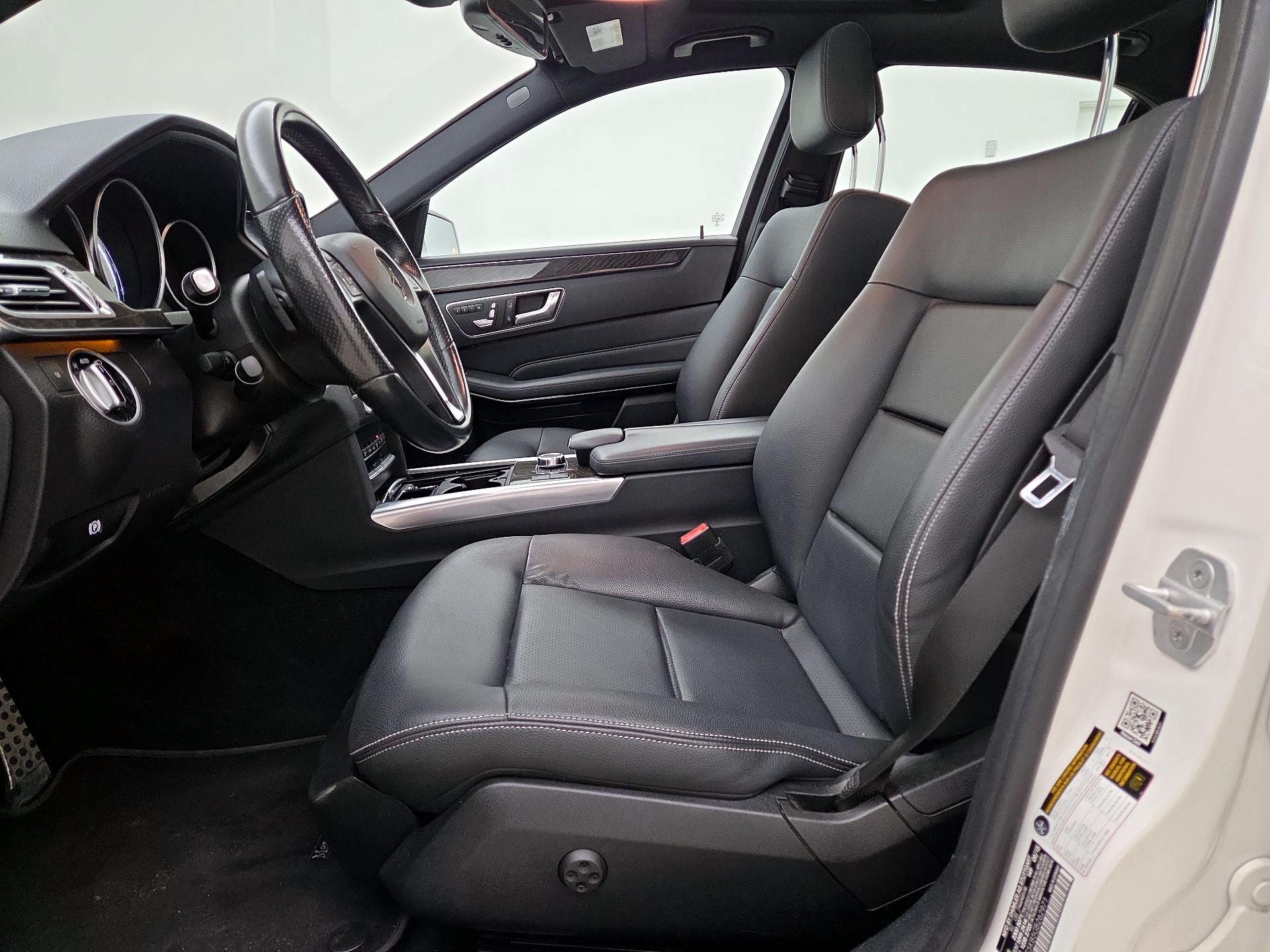 Thumbnail: 2016 Mercedes-Benz E-Class - 11