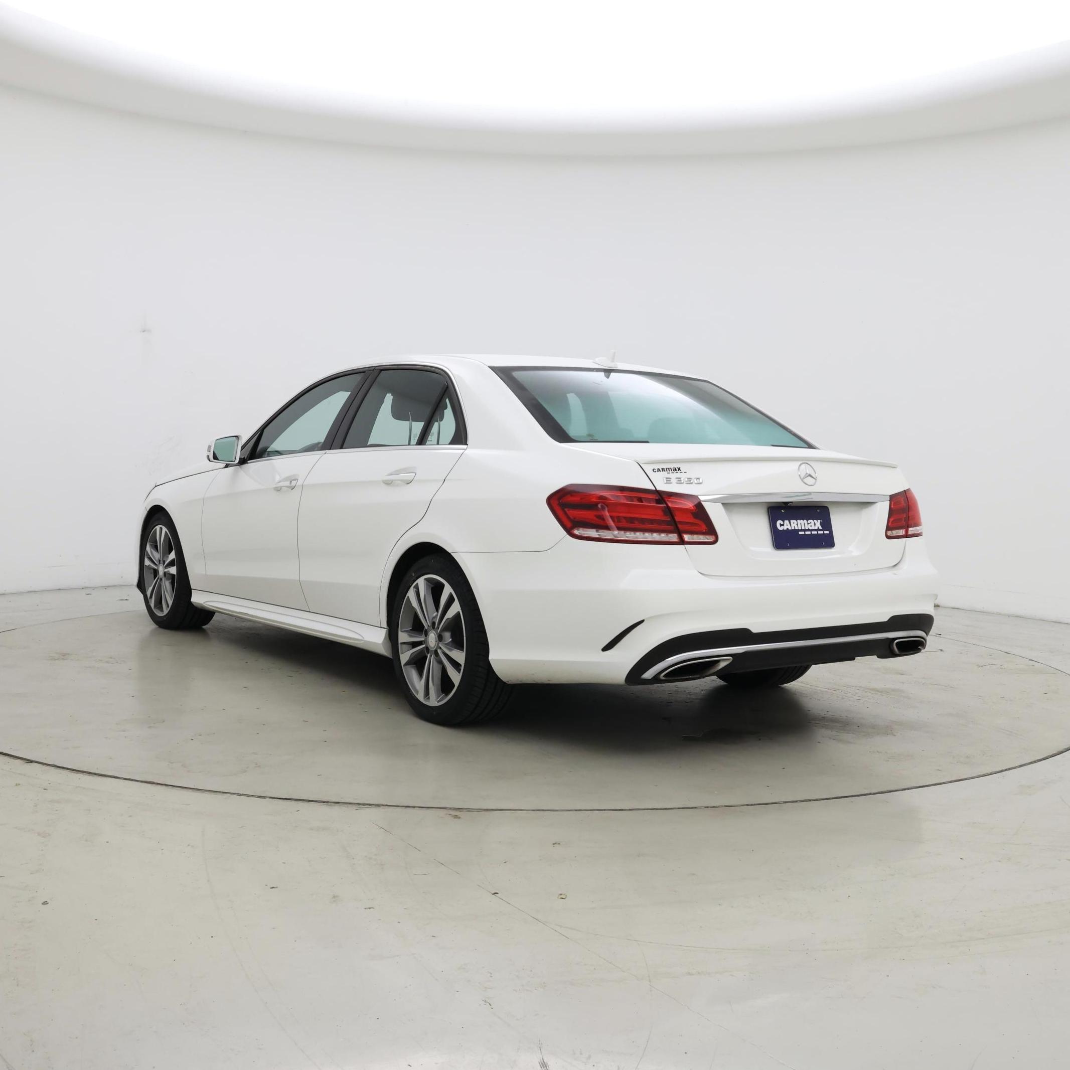Thumbnail: 2016 Mercedes-Benz E-Class - 2