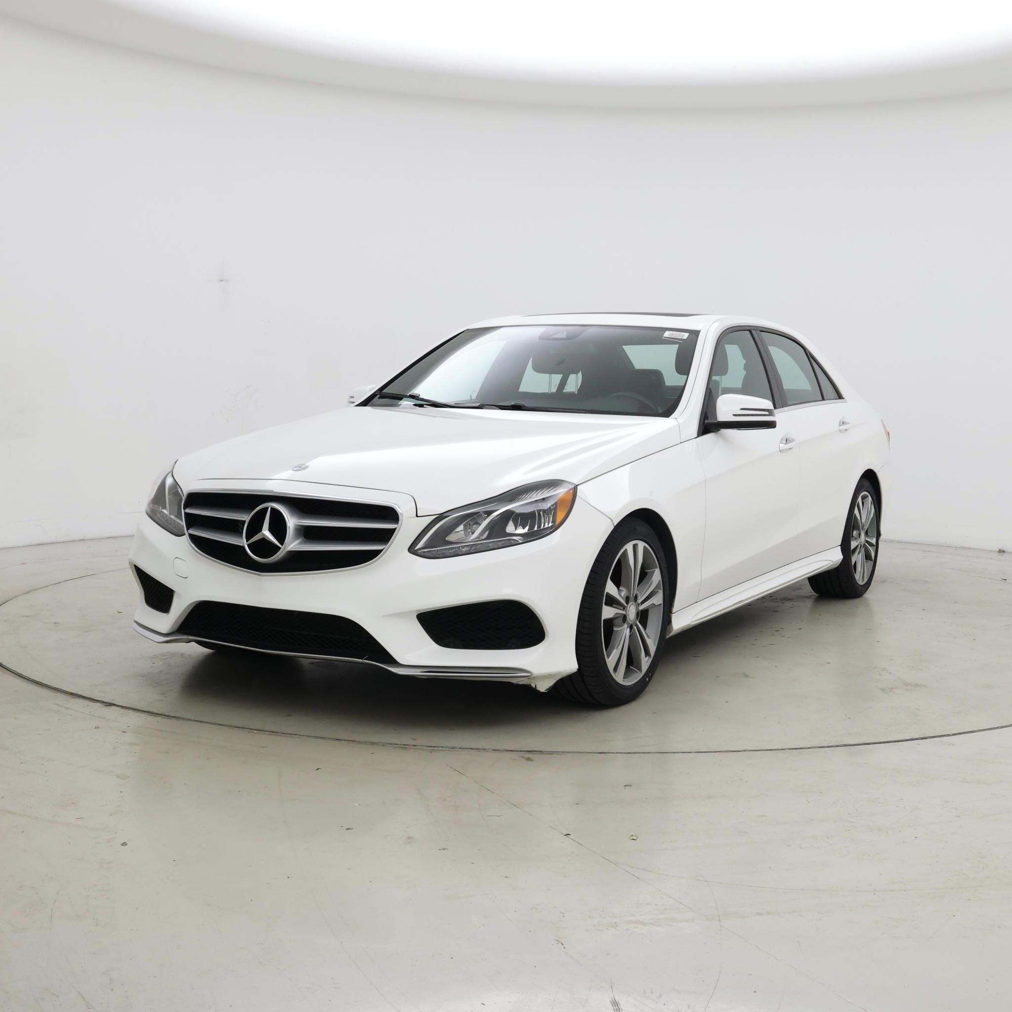 Thumbnail: 2016 Mercedes-Benz E-Class - 4