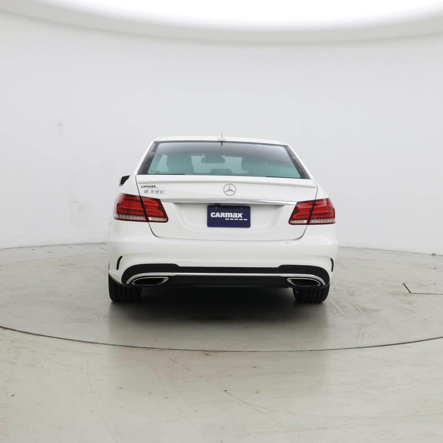 Thumbnail: 2016 Mercedes-Benz E-Class - 6