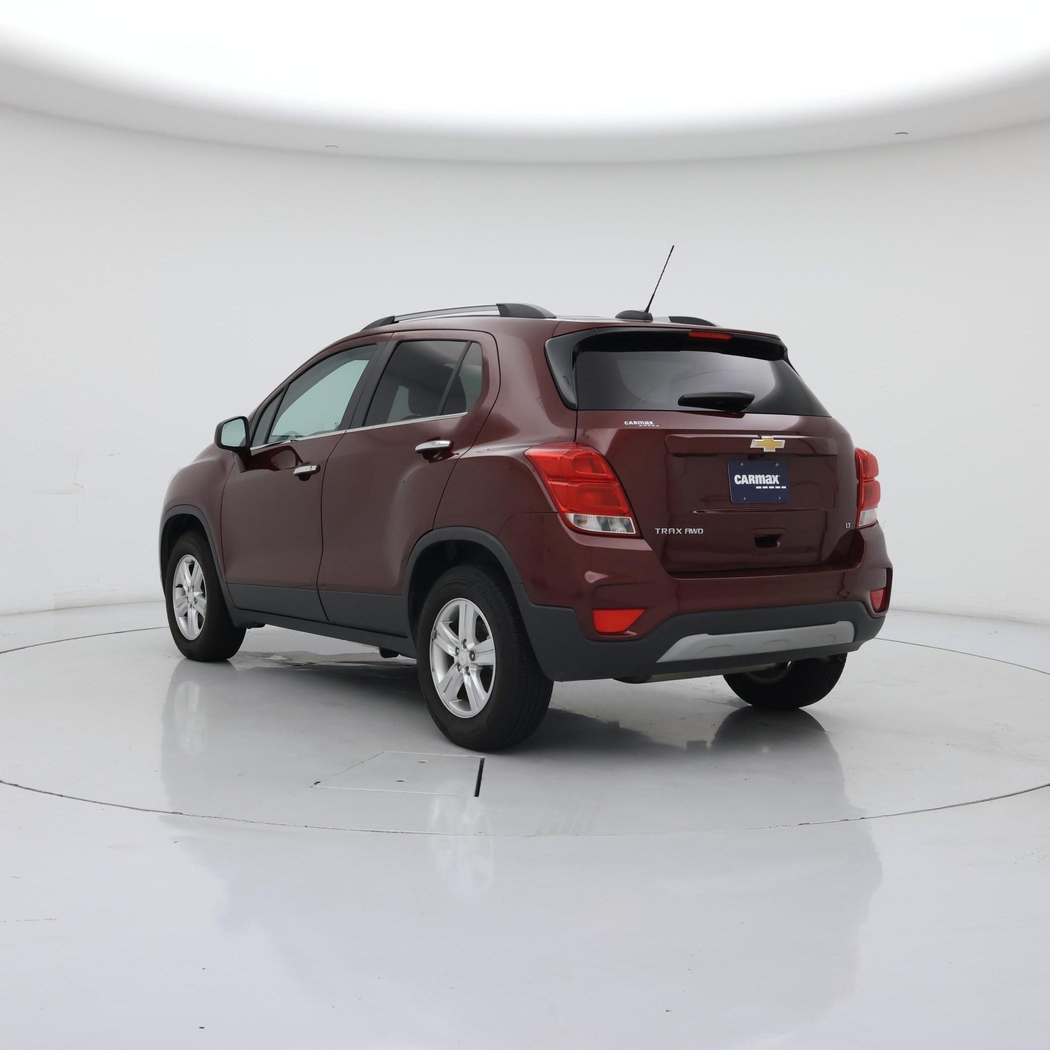 Thumbnail: 2017 Chevrolet Trax - 2