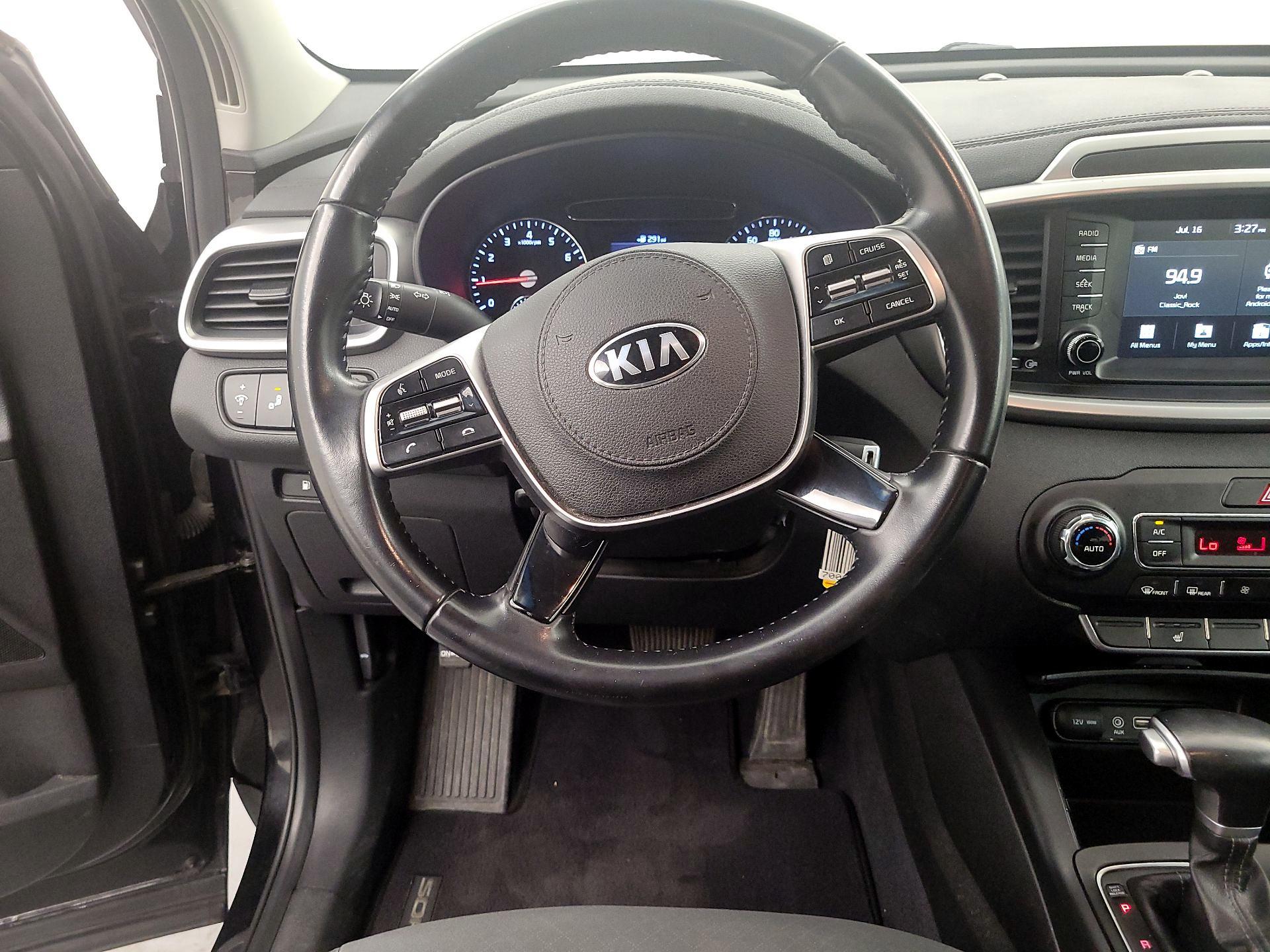 Thumbnail: 2020 Kia Sorento - 10