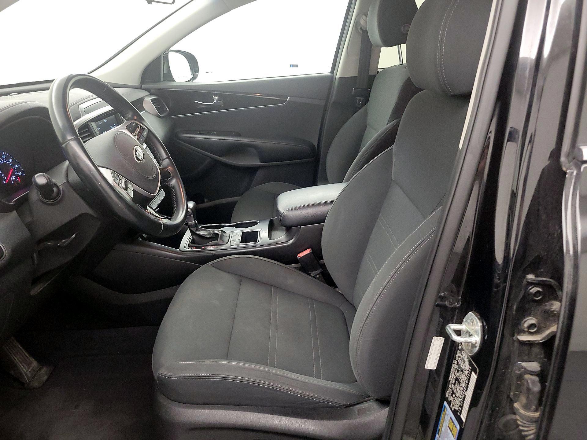 Thumbnail: 2020 Kia Sorento - 11