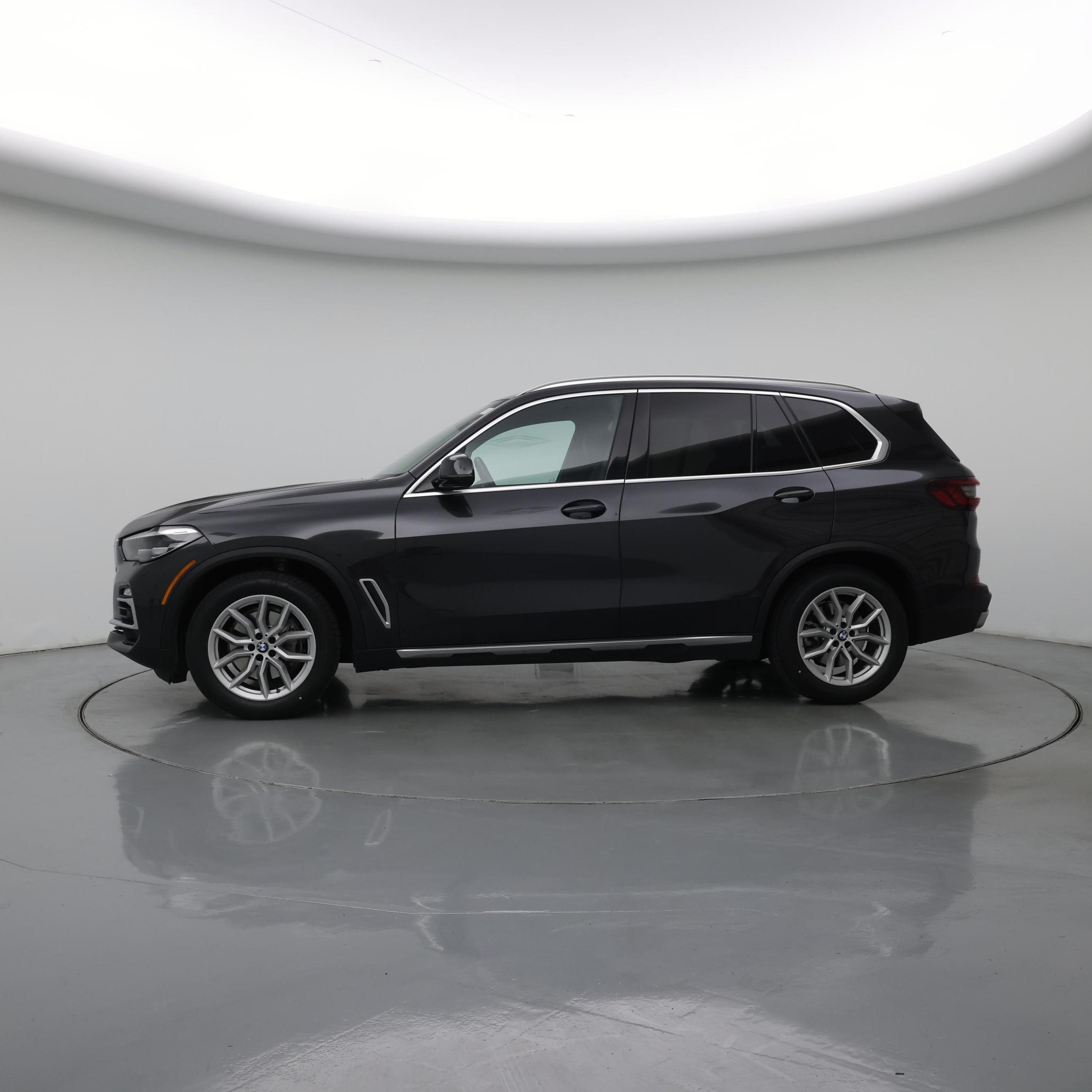 Thumbnail: 2021 BMW X5 - 3