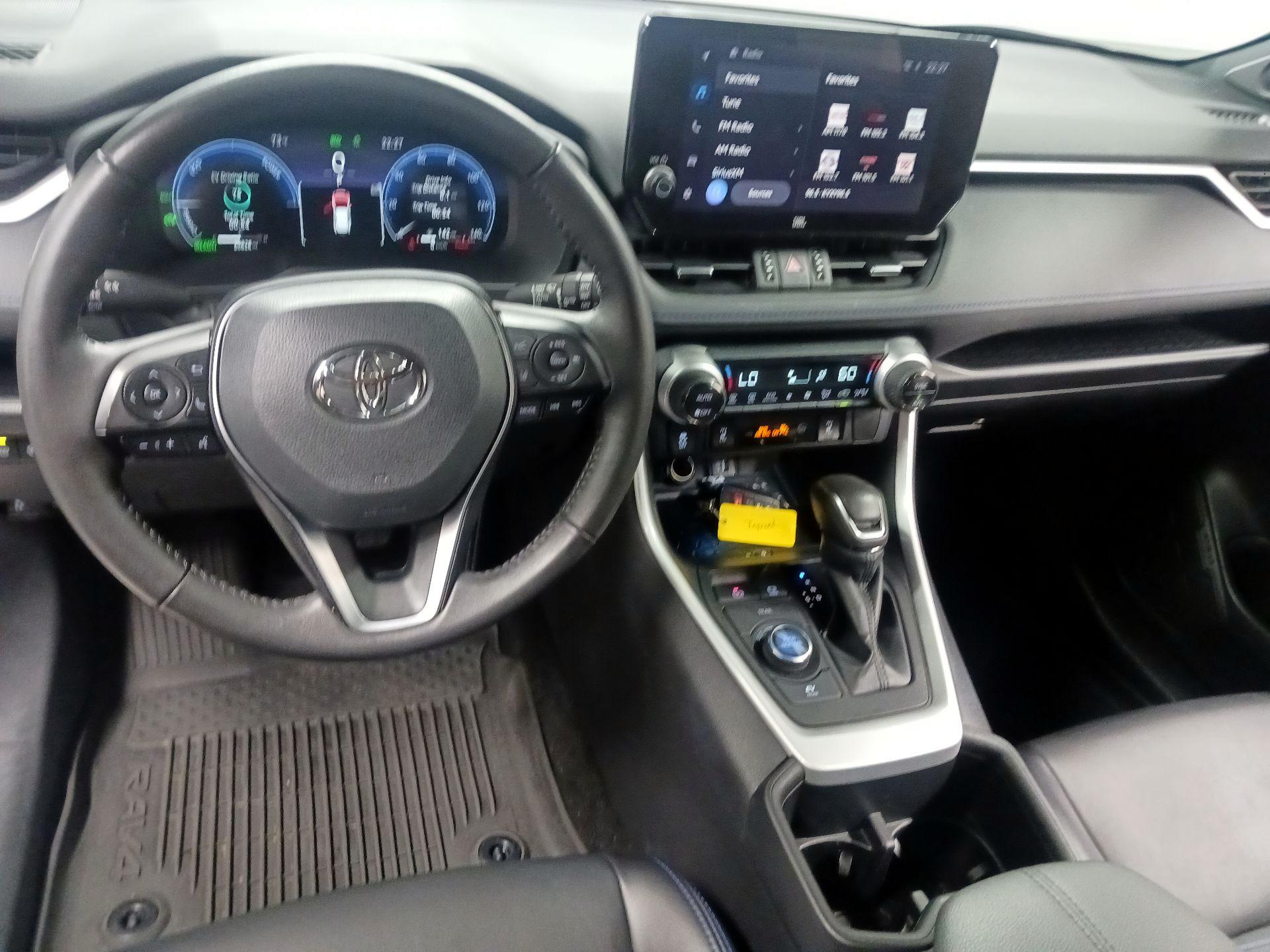 Thumbnail: 2024 Toyota RAV4 - 9