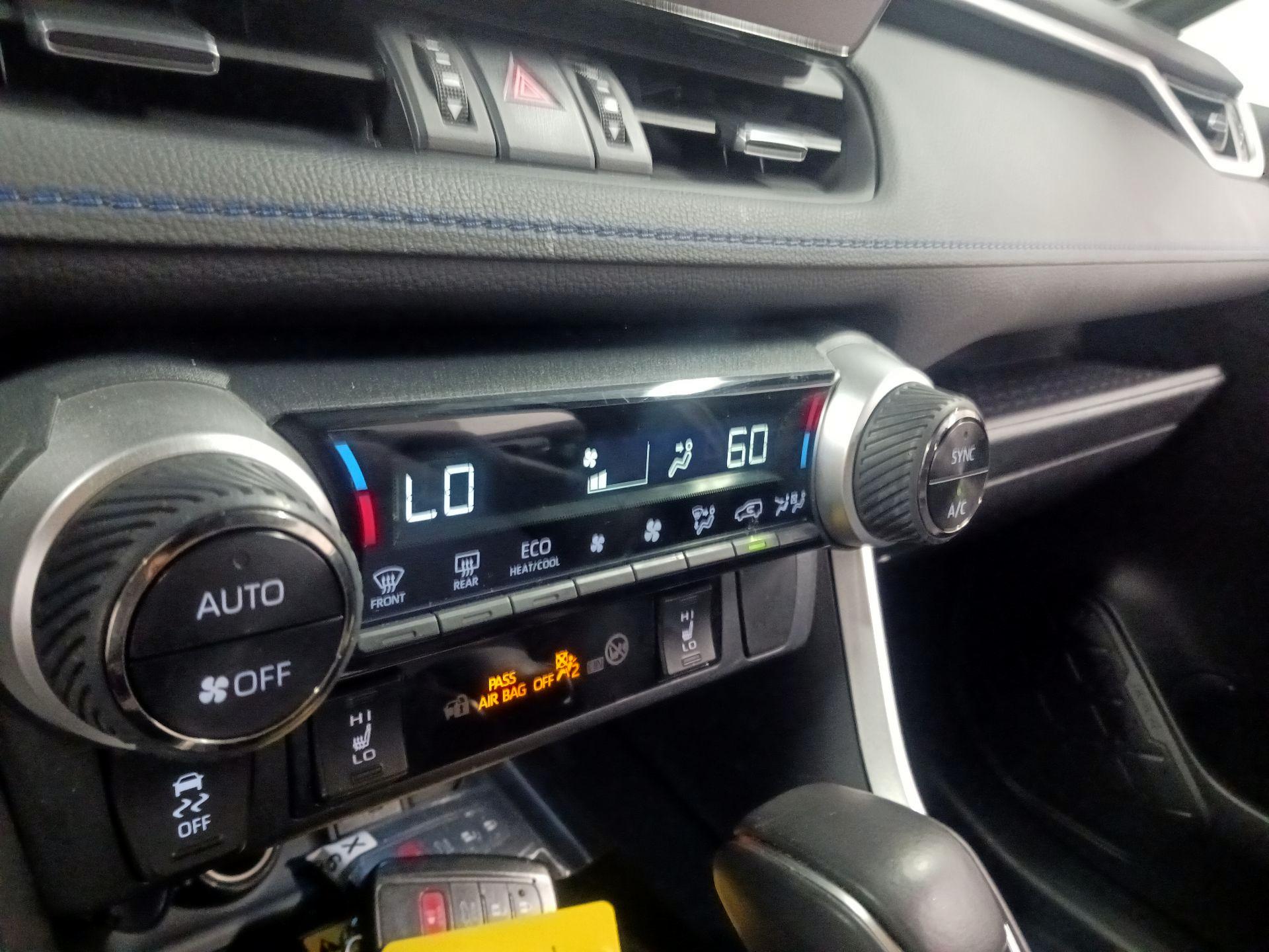 Thumbnail: 2024 Toyota RAV4 - 14