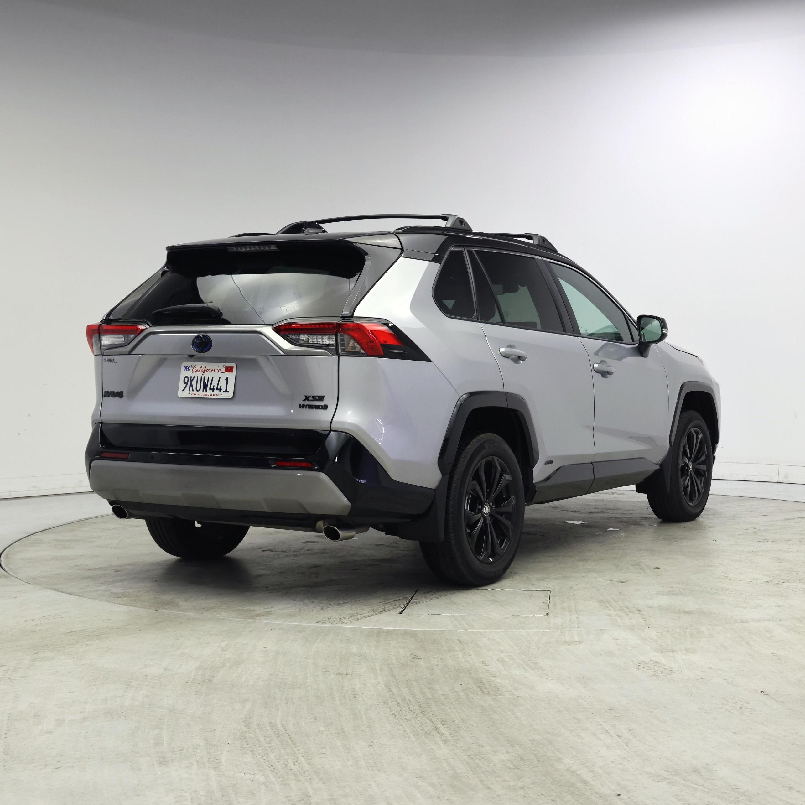 Thumbnail: 2024 Toyota RAV4 - 8