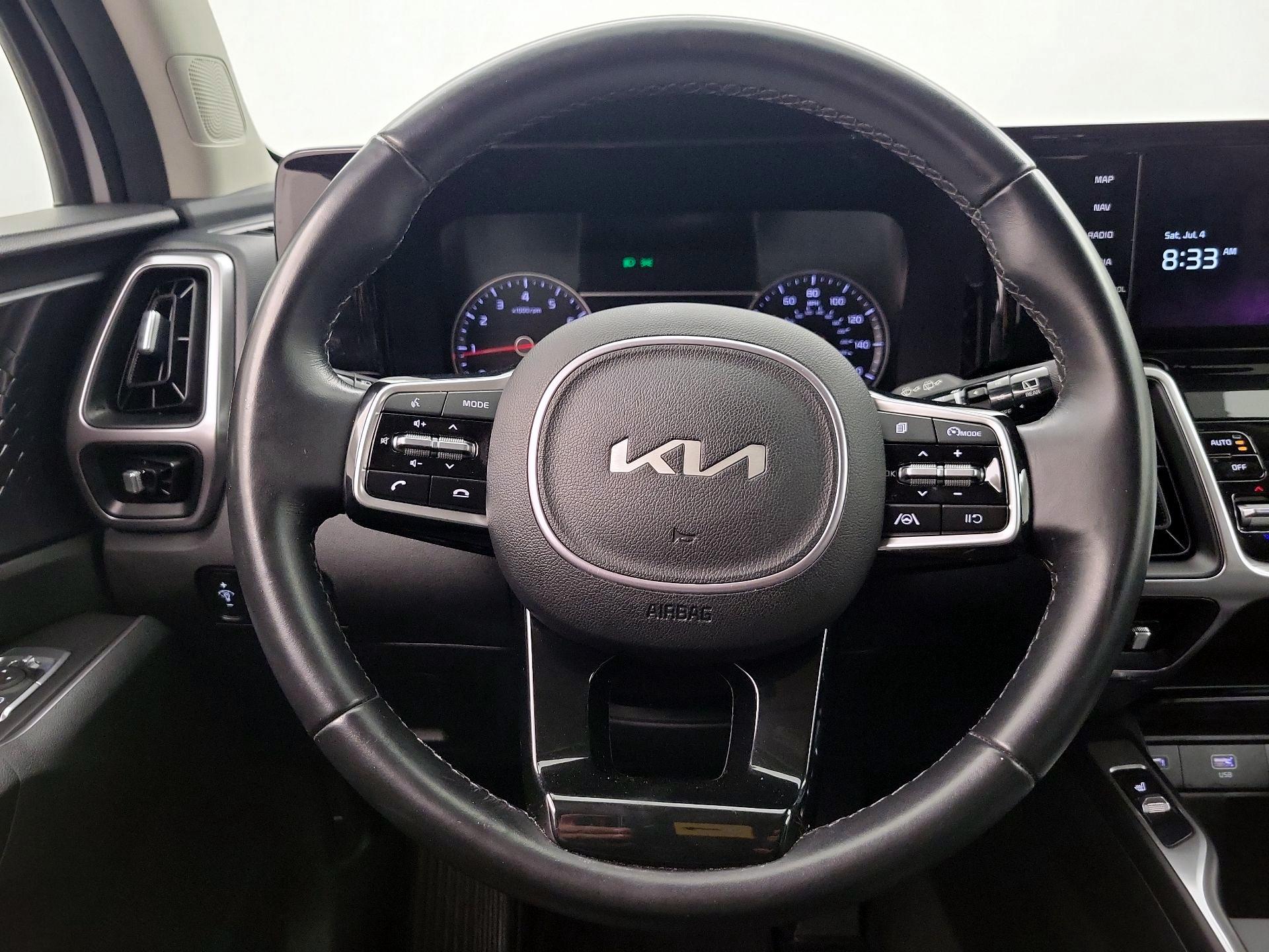 Thumbnail: 2023 Kia Sorento - 10