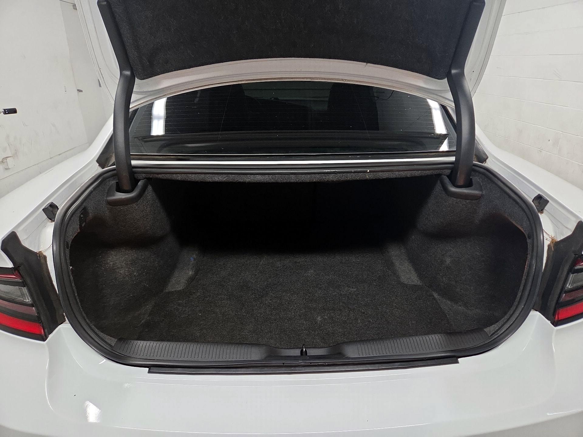 Thumbnail: 2021 Dodge Charger - 16