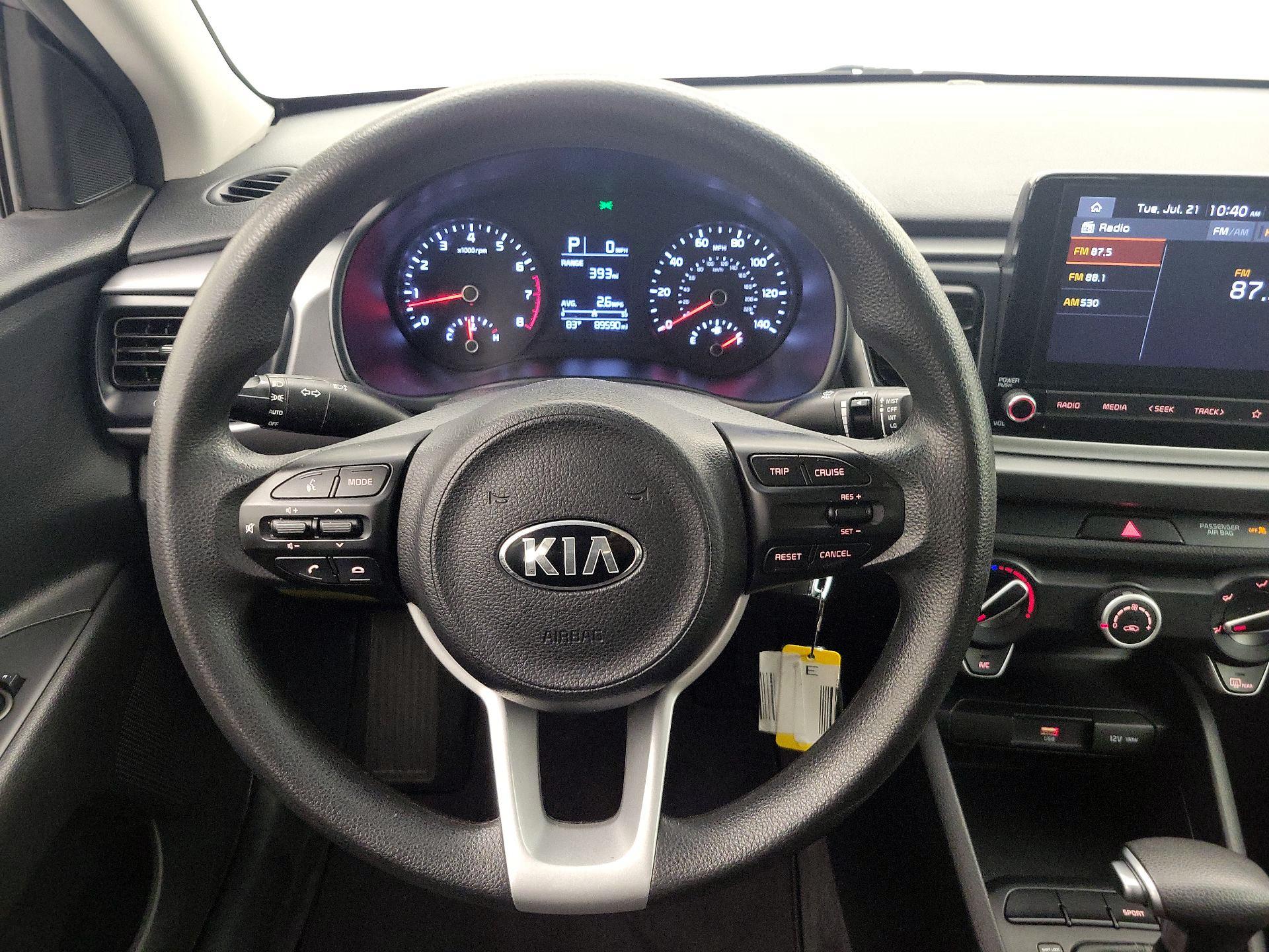 Thumbnail: 2021 Kia Rio - 10