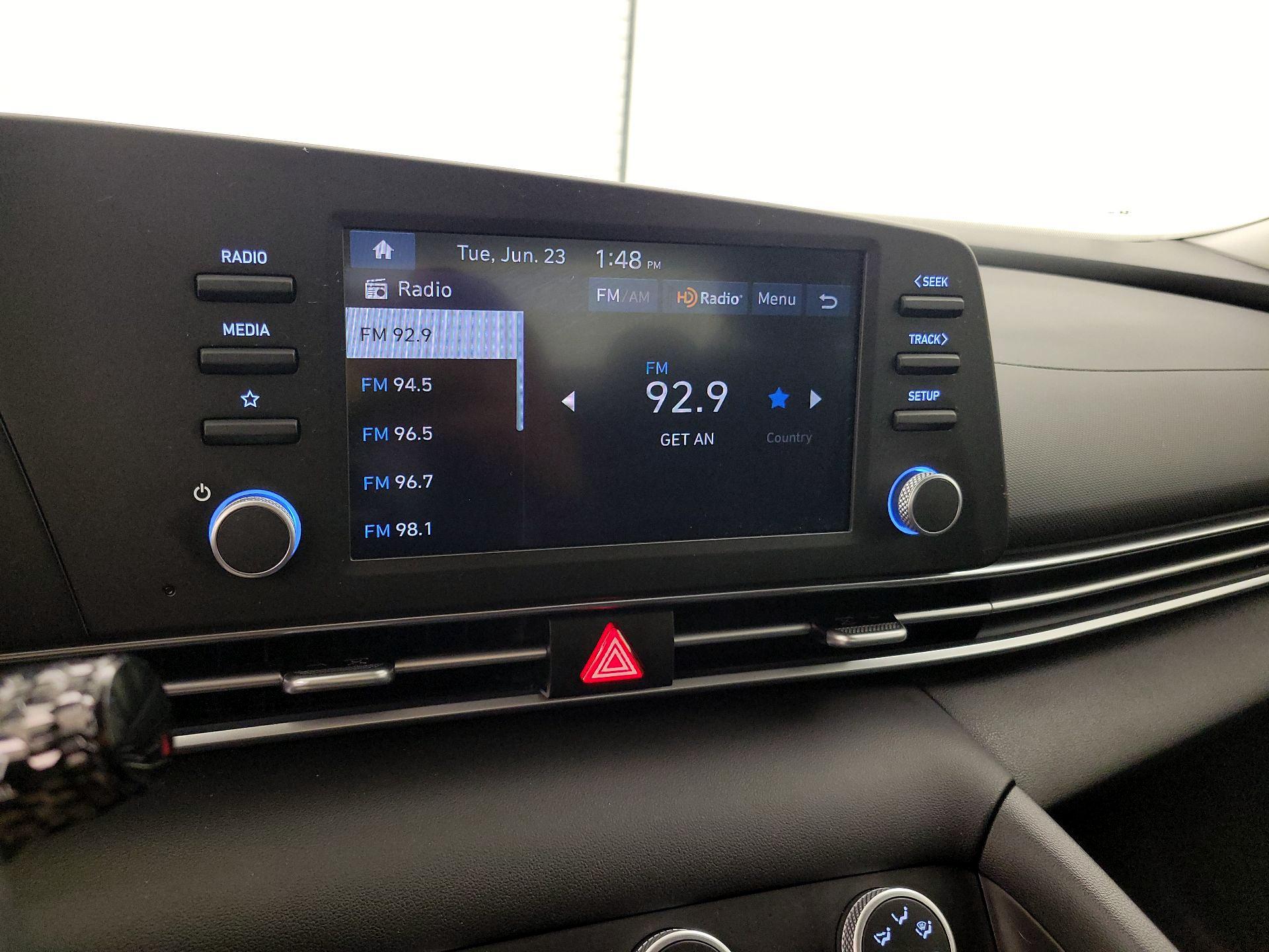 Thumbnail: 2025 Hyundai Elantra - 15