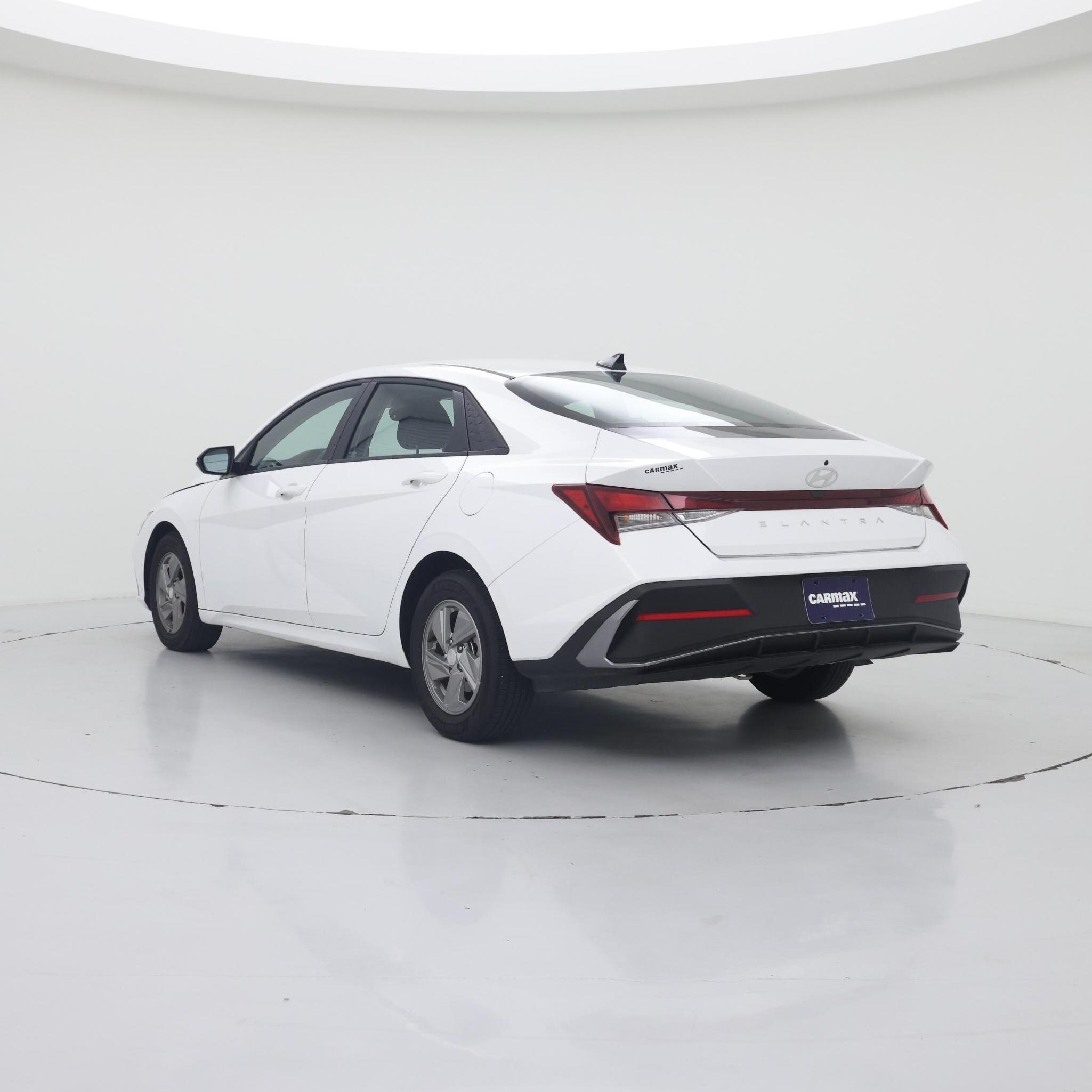 Thumbnail: 2025 Hyundai Elantra - 2