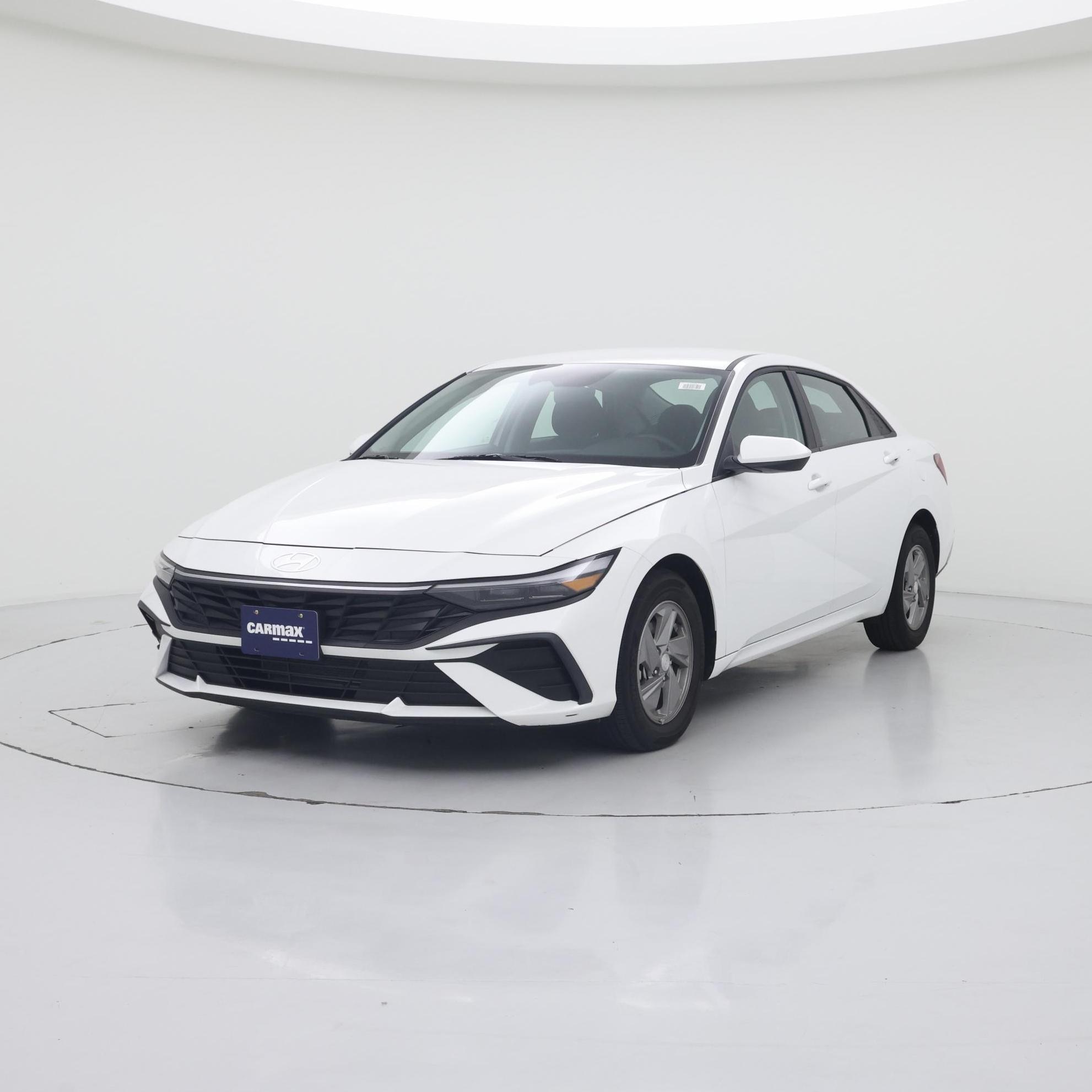 Thumbnail: 2025 Hyundai Elantra - 4