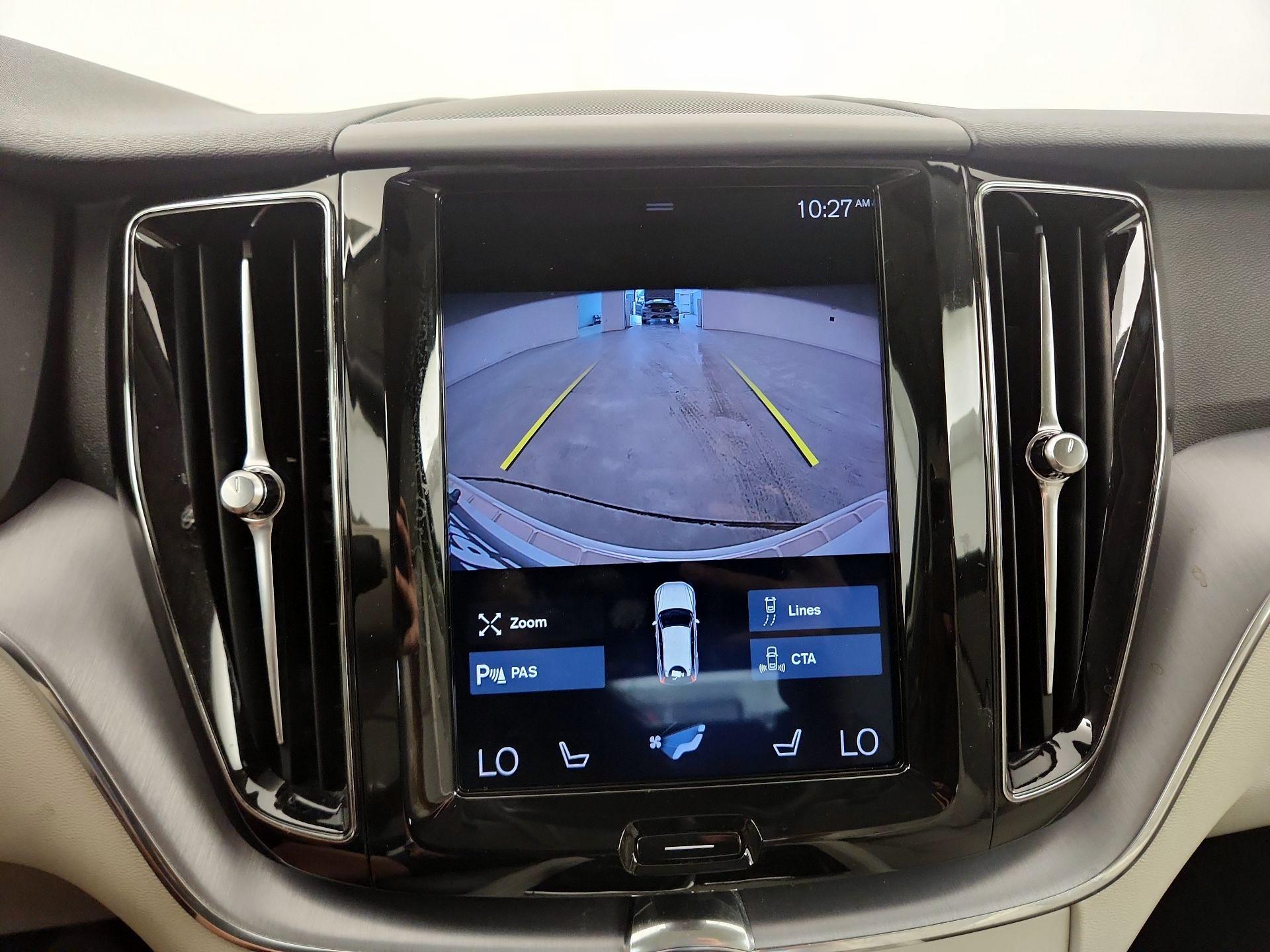 Thumbnail: 2020 Volvo XC60 - 14