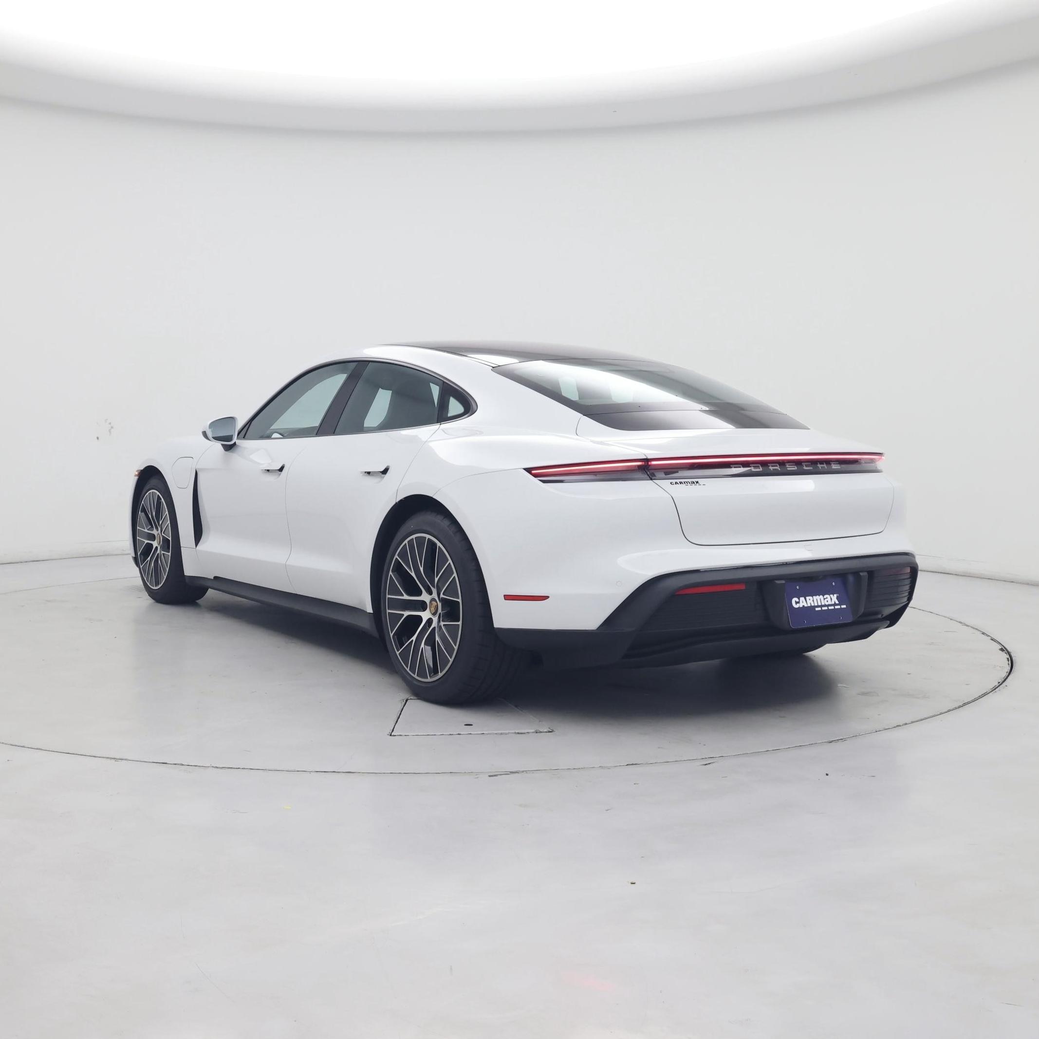 Thumbnail: 2021 Porsche Taycan - 2