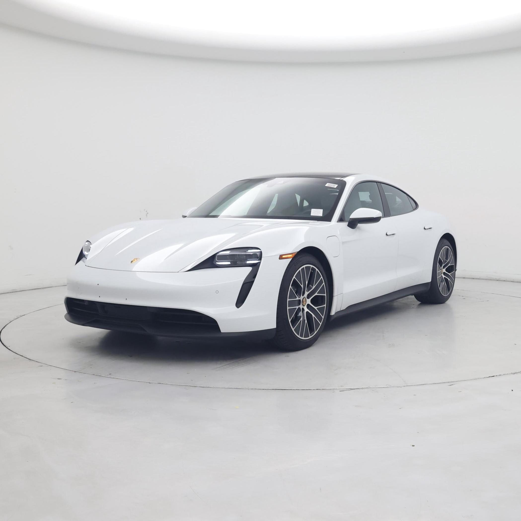 Thumbnail: 2021 Porsche Taycan - 4