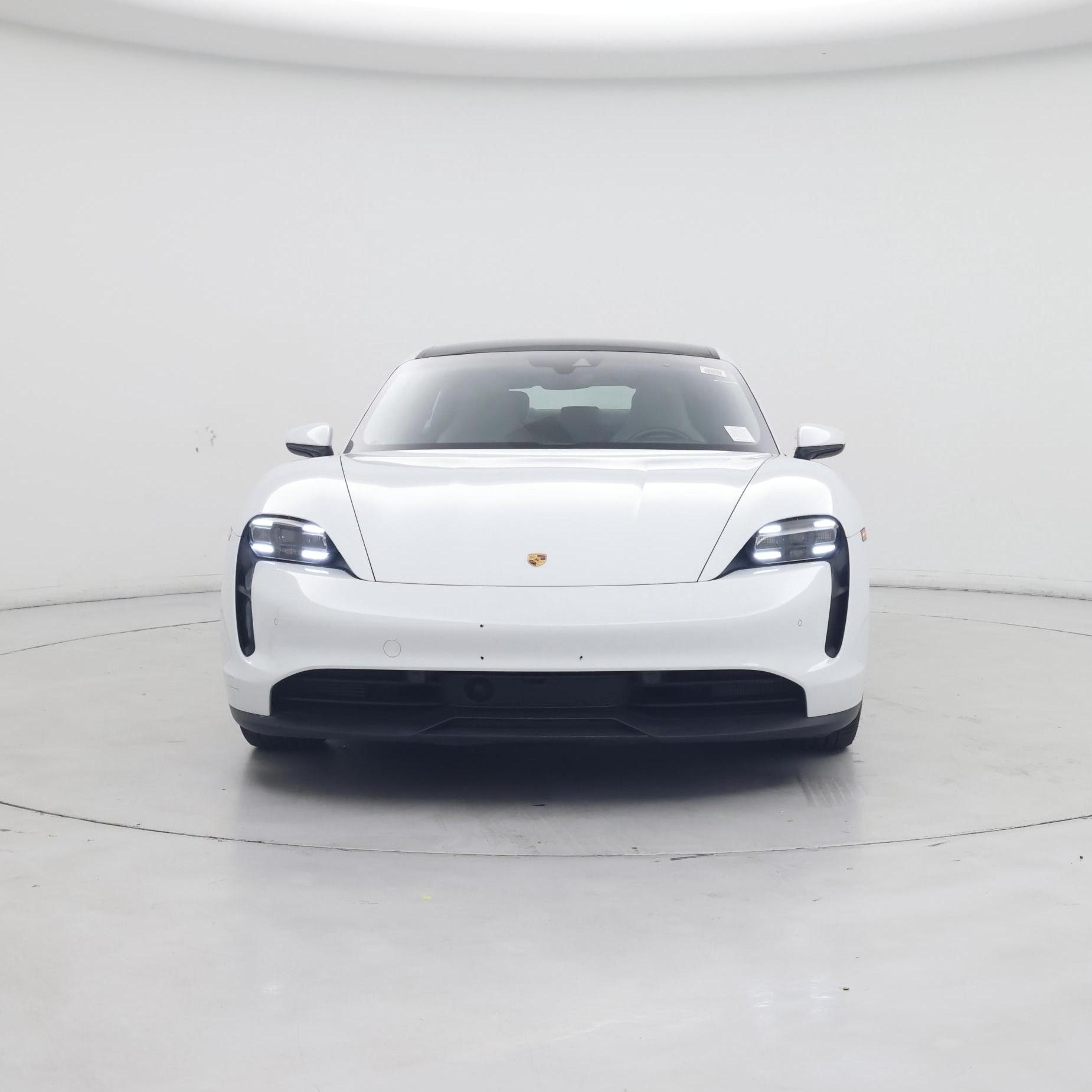 Thumbnail: 2021 Porsche Taycan - 5