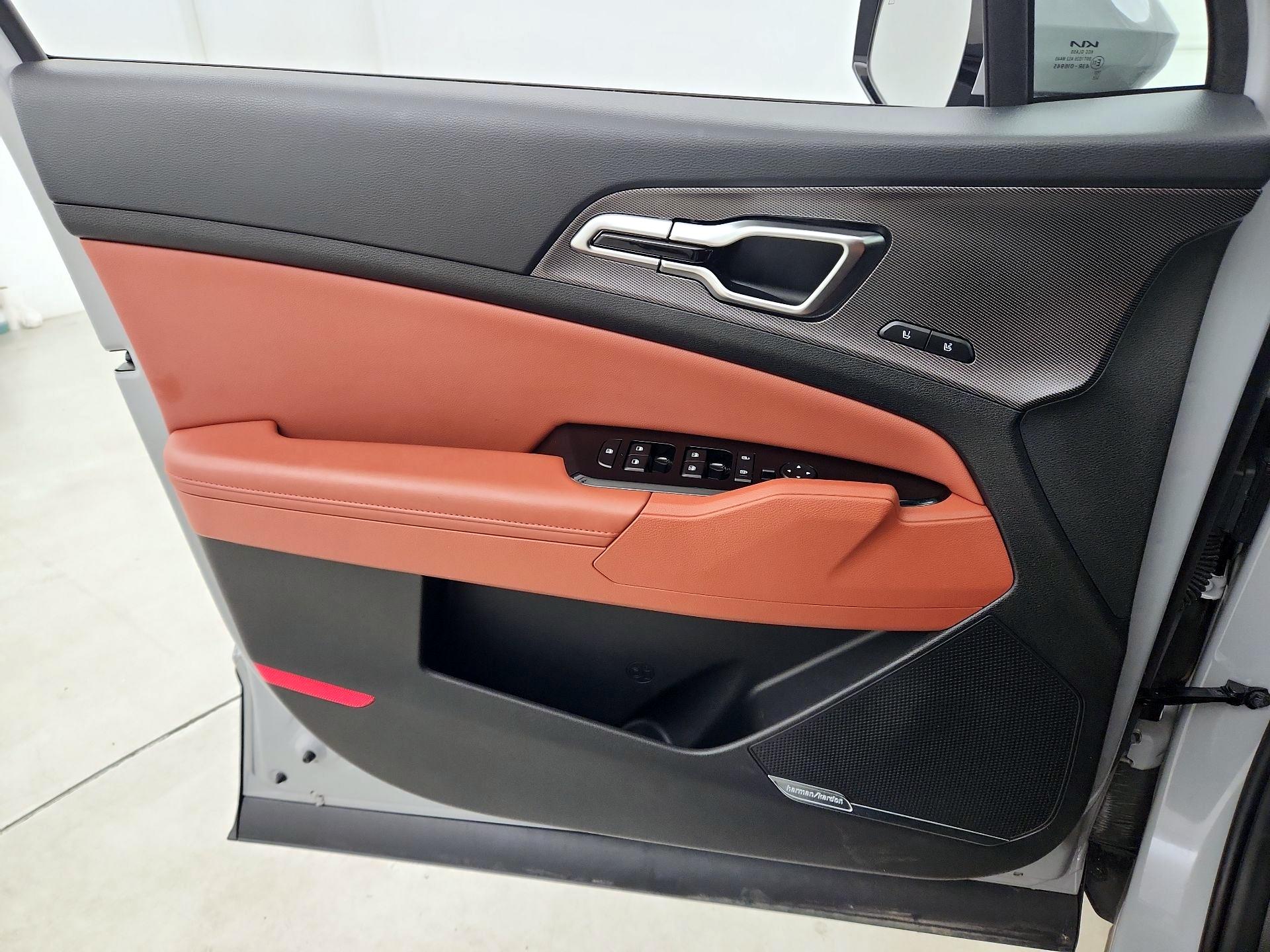 Thumbnail: 2024 Kia Sportage - 12