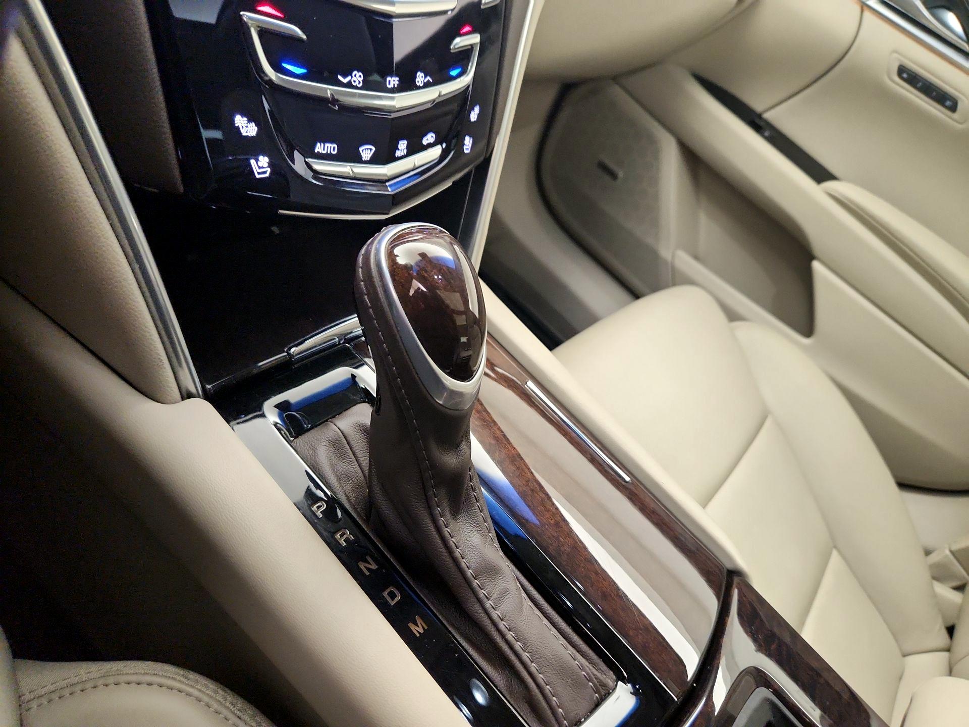 Thumbnail: 2016 Cadillac XTS - 16