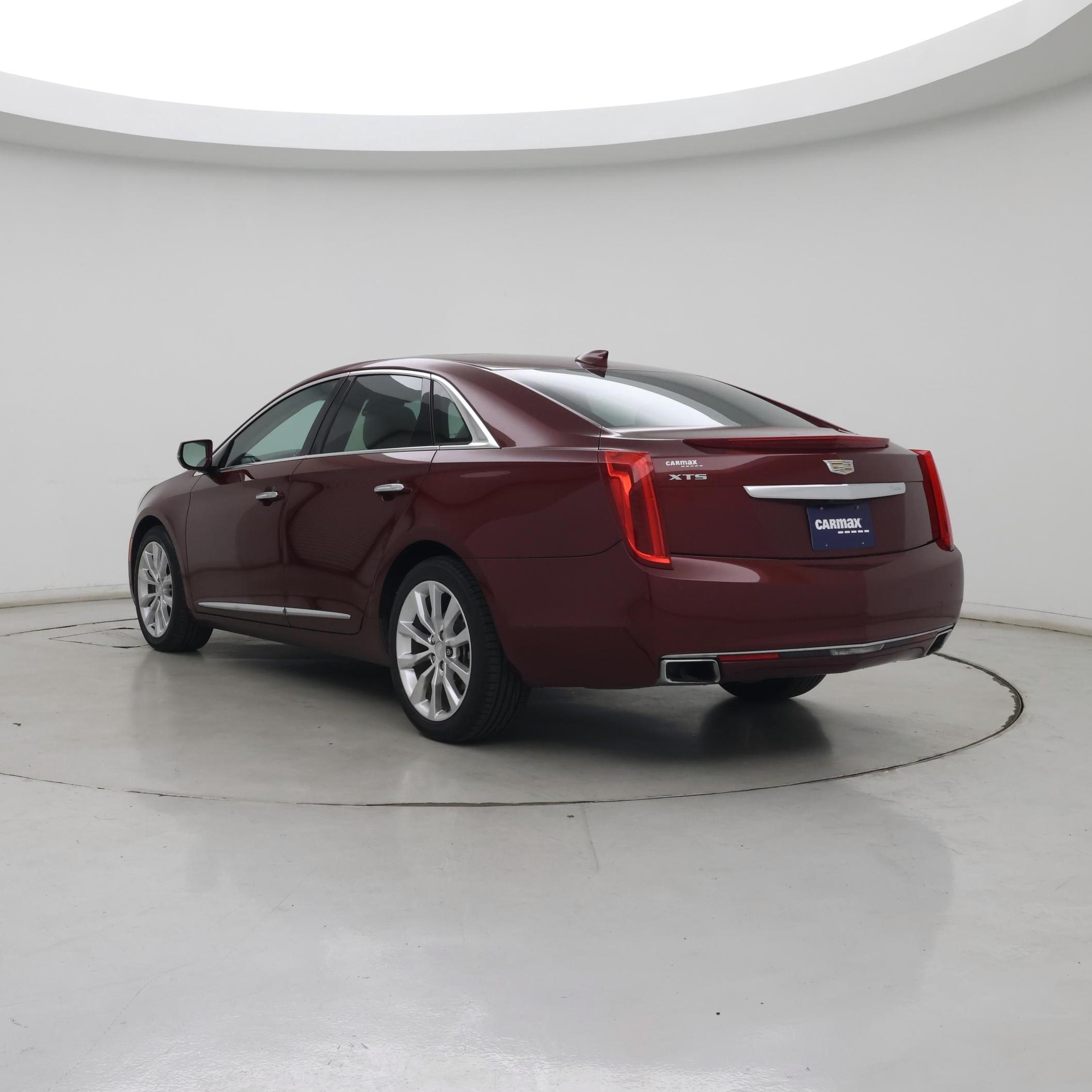 Thumbnail: 2016 Cadillac XTS - 2