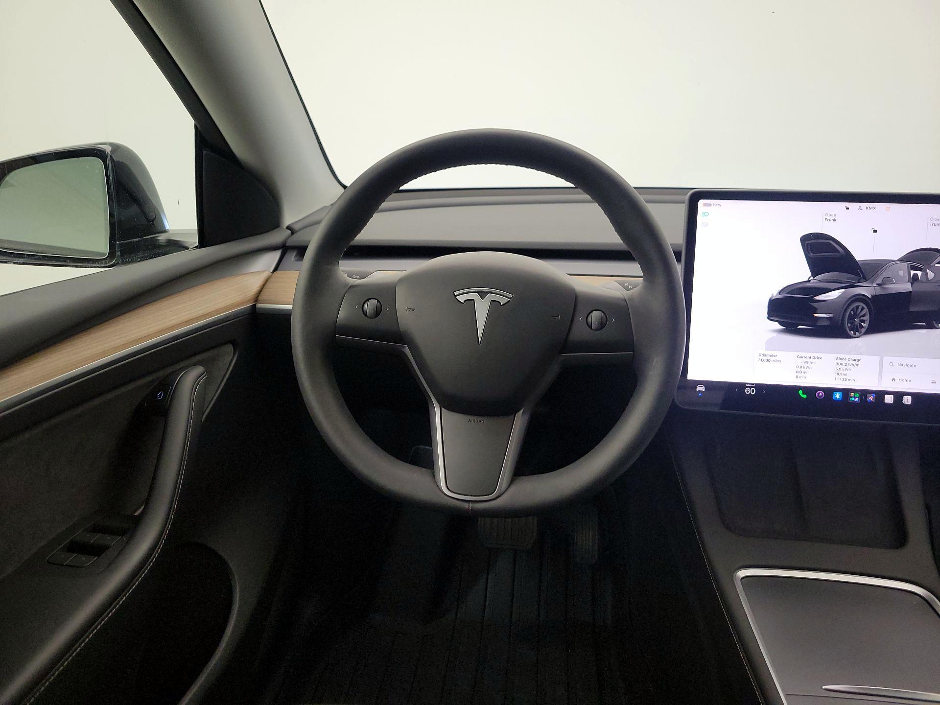 Thumbnail: 2023 Tesla Model Y - 10