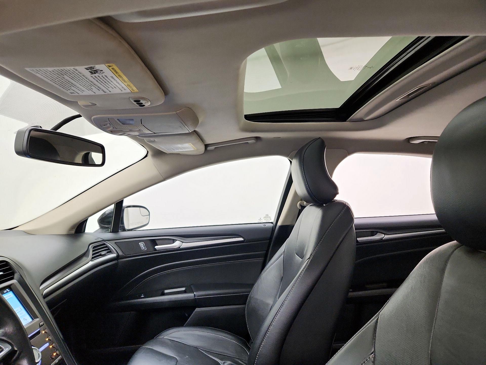Thumbnail: 2017 Ford Fusion - 19