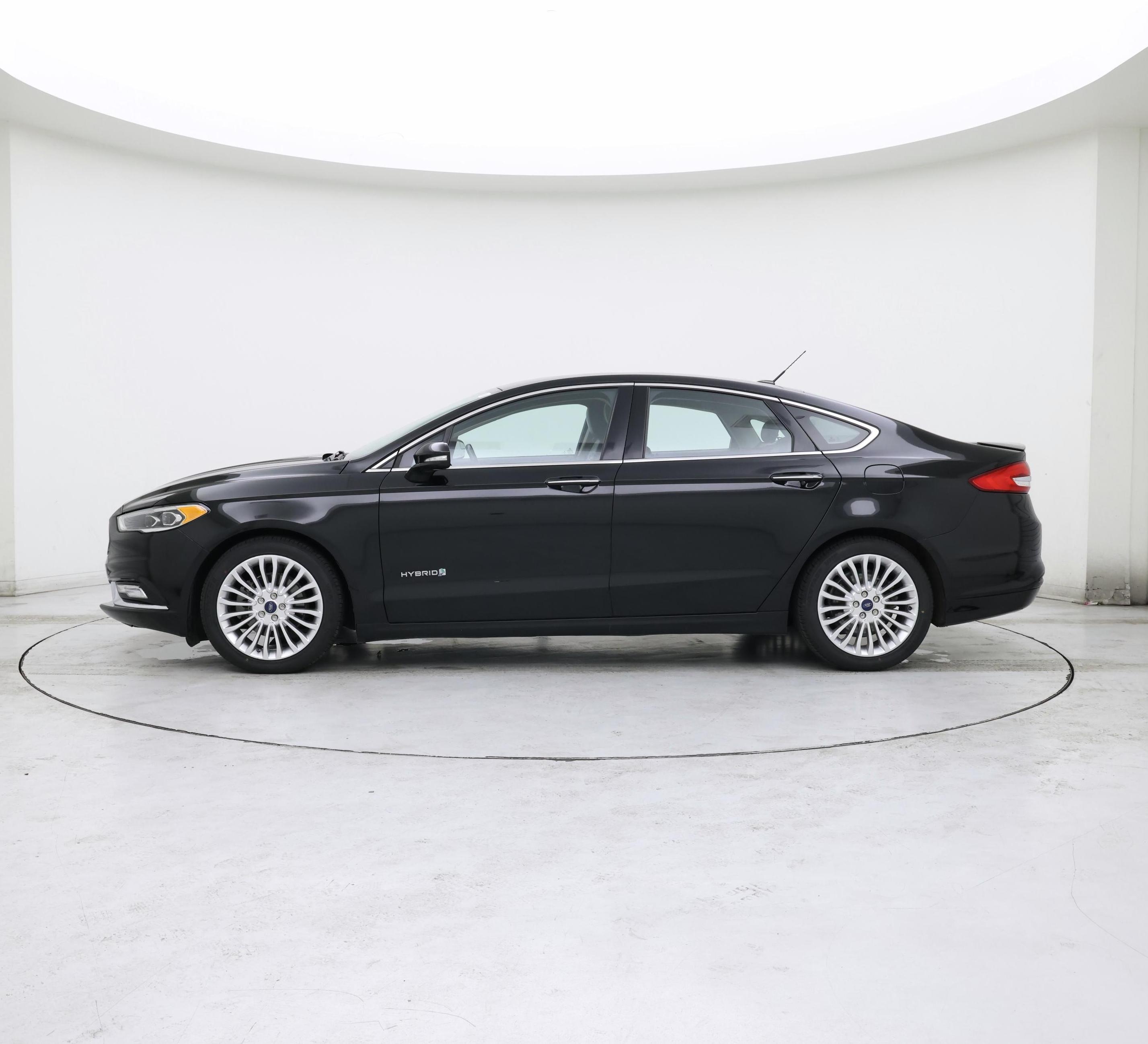 Thumbnail: 2017 Ford Fusion - 3