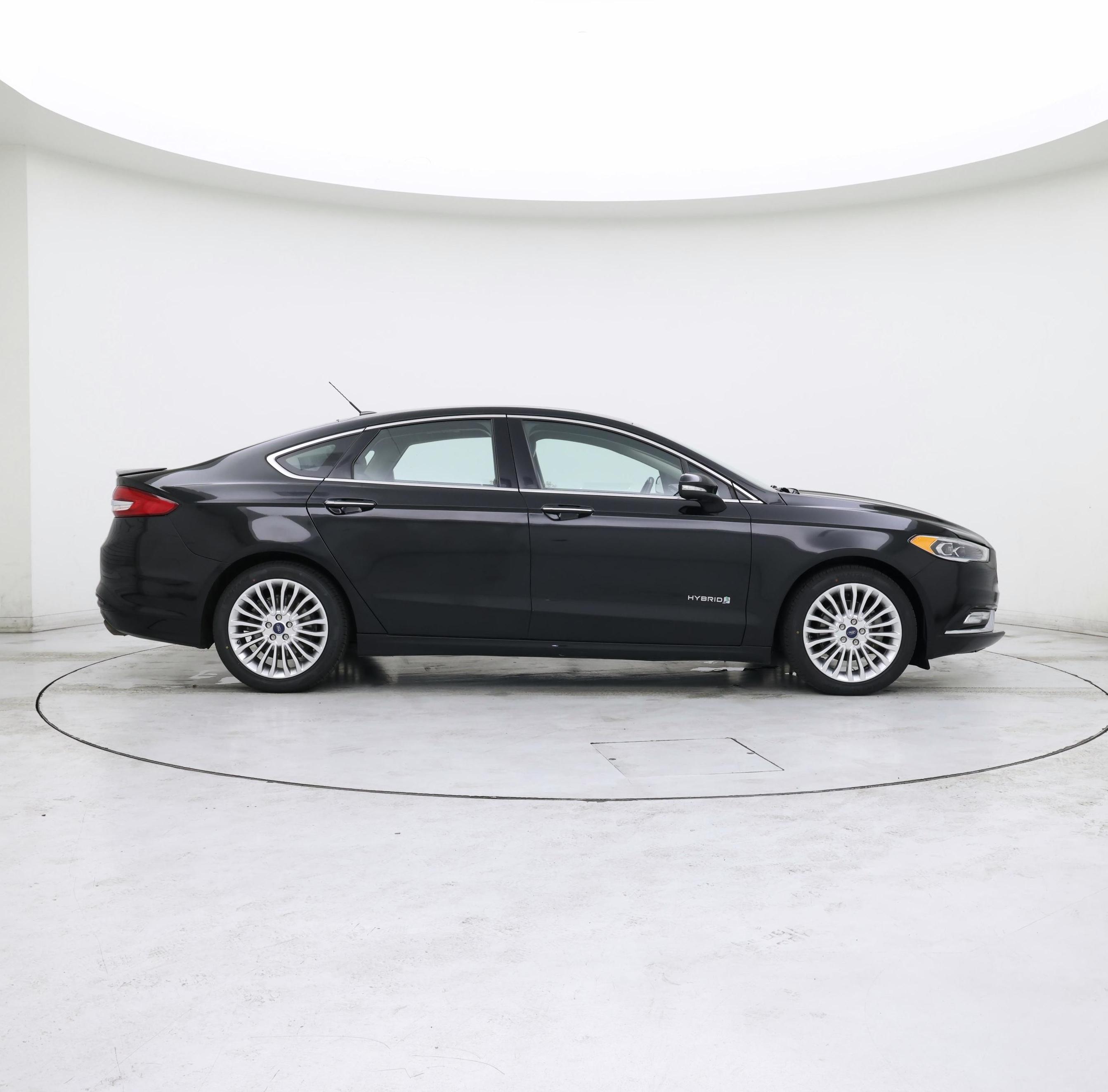 Thumbnail: 2017 Ford Fusion - 7
