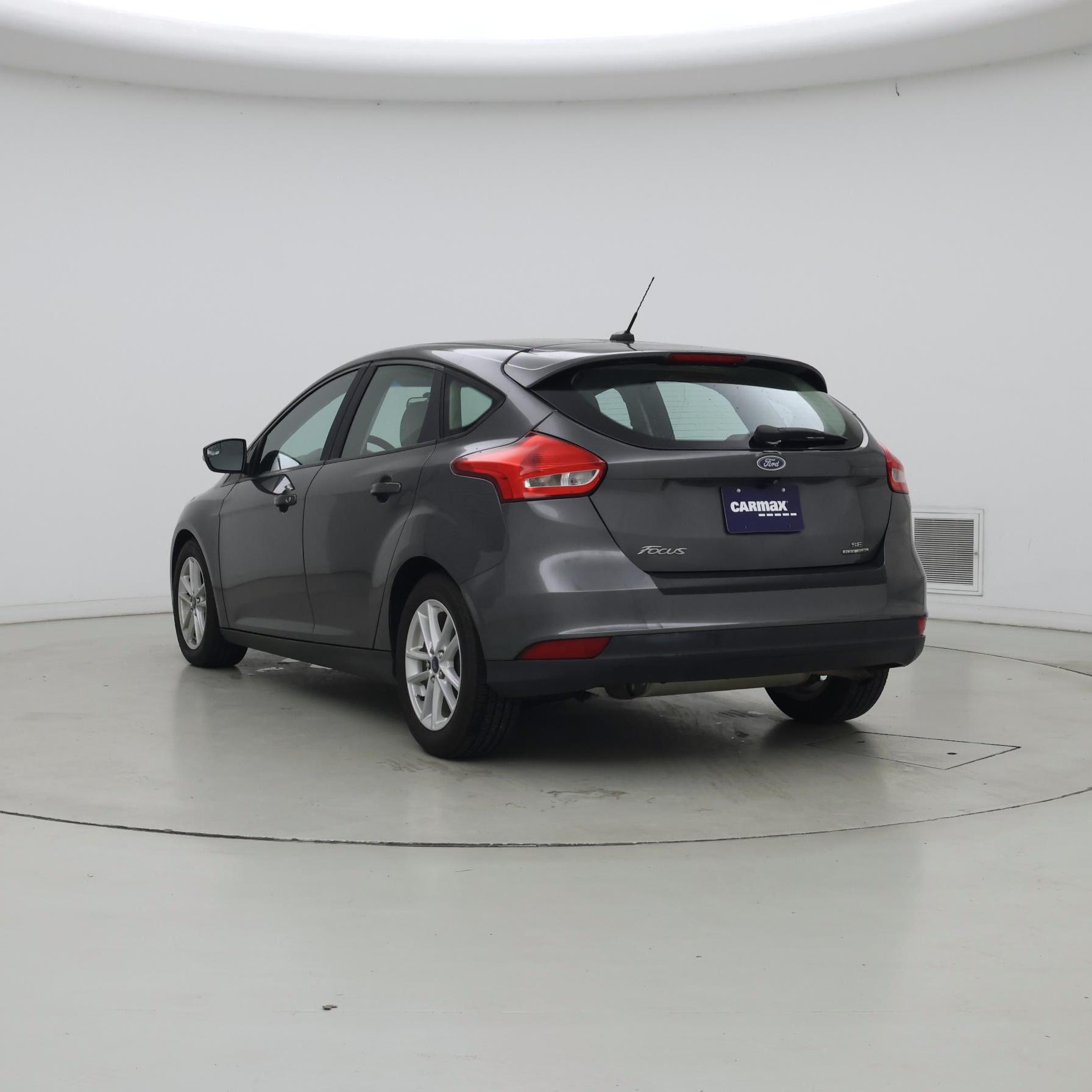 Thumbnail: 2015 Ford Focus - 2