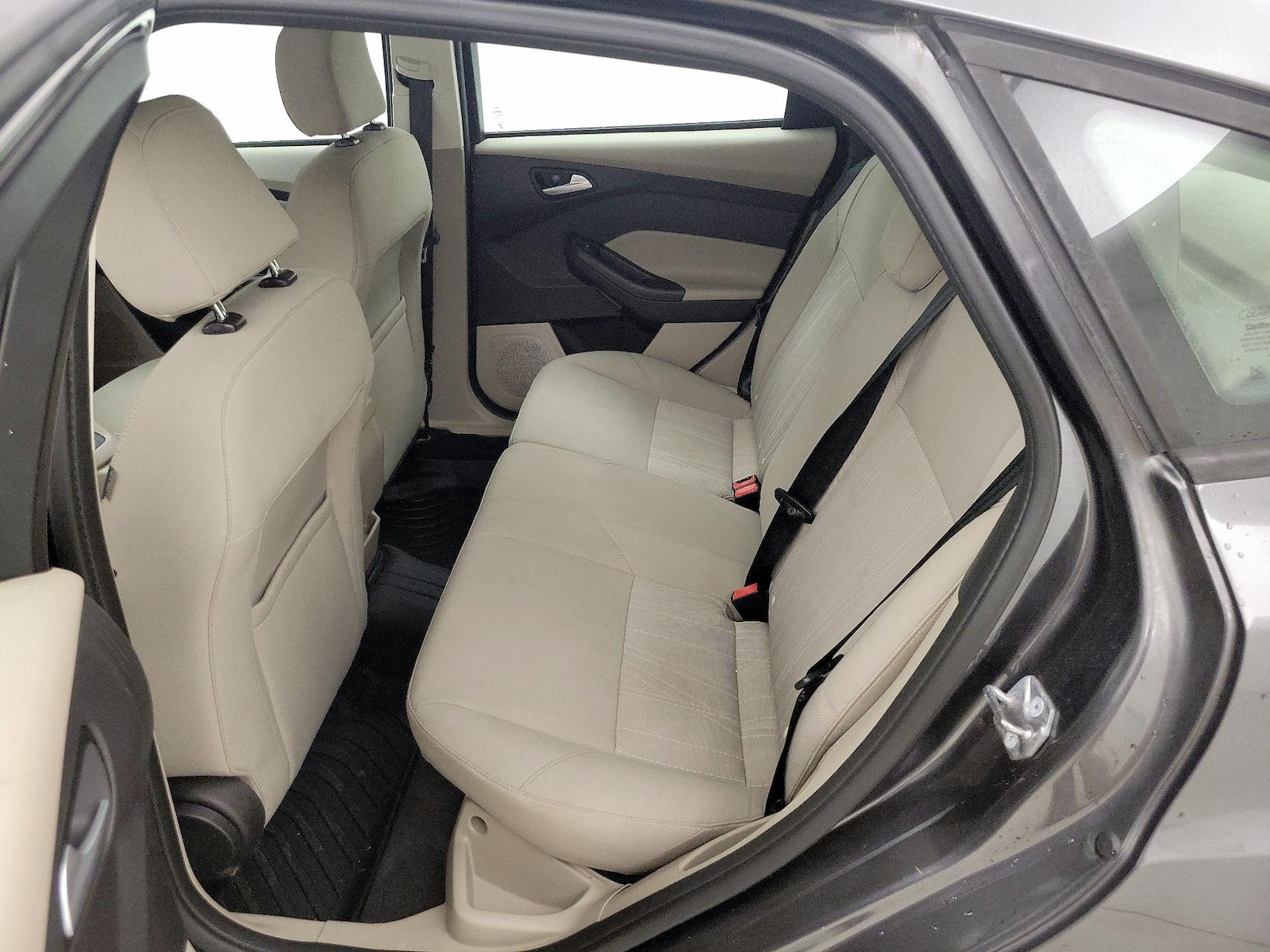 2015 Ford Focus SE - Photo 20