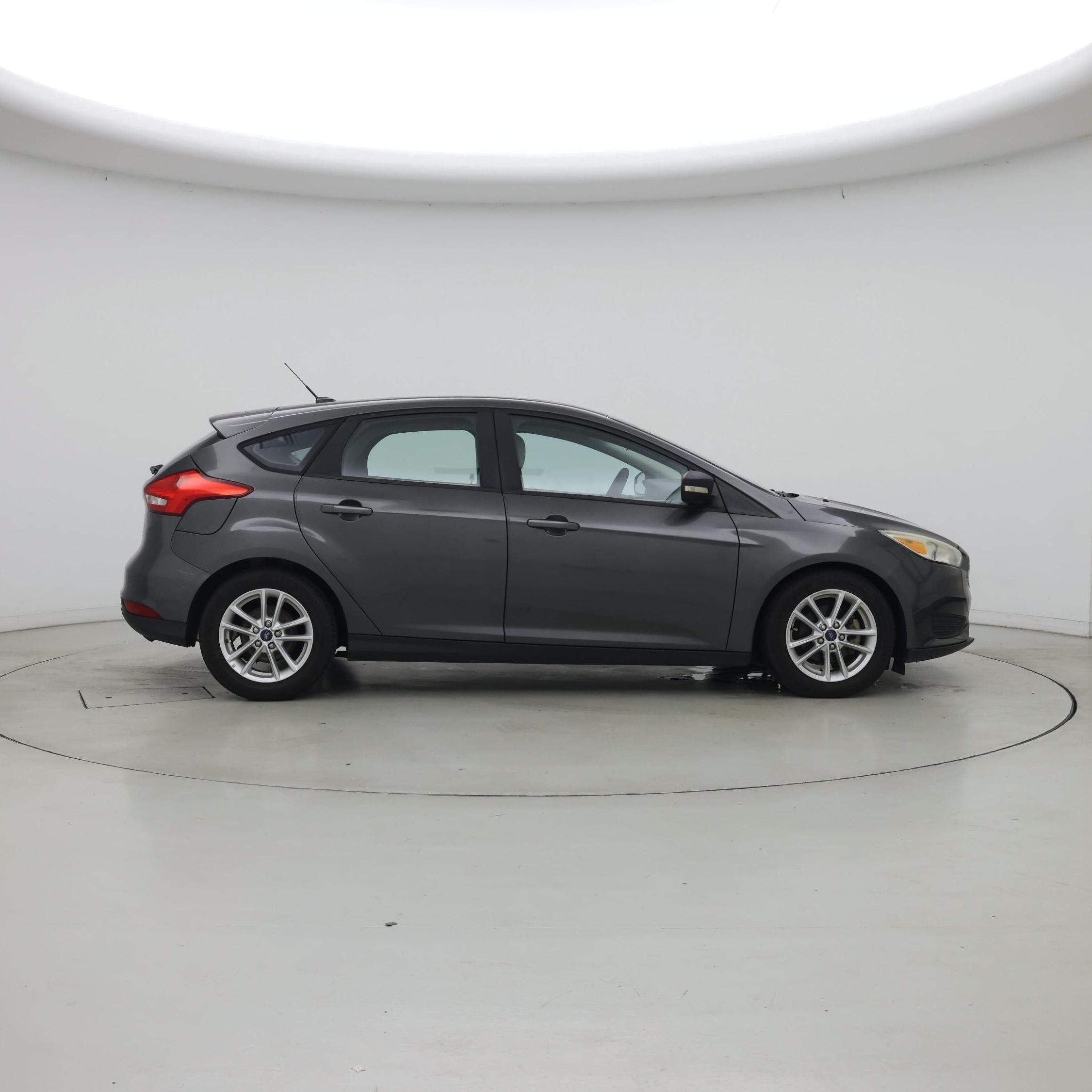 Thumbnail: 2015 Ford Focus - 7