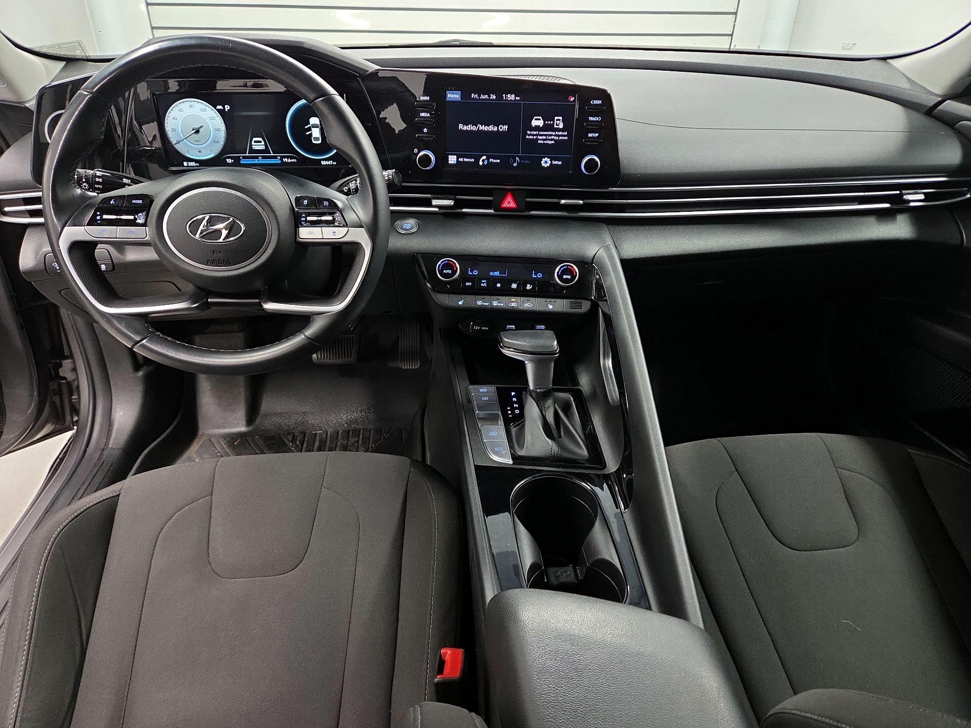 Thumbnail: 2022 Hyundai Elantra - 9